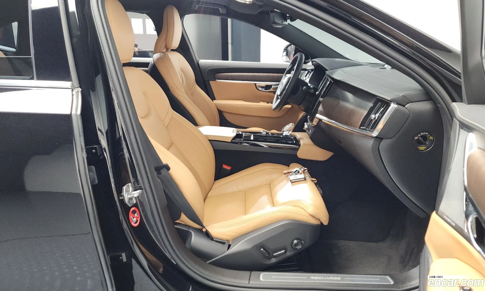 Volvo S90 2022 — 36