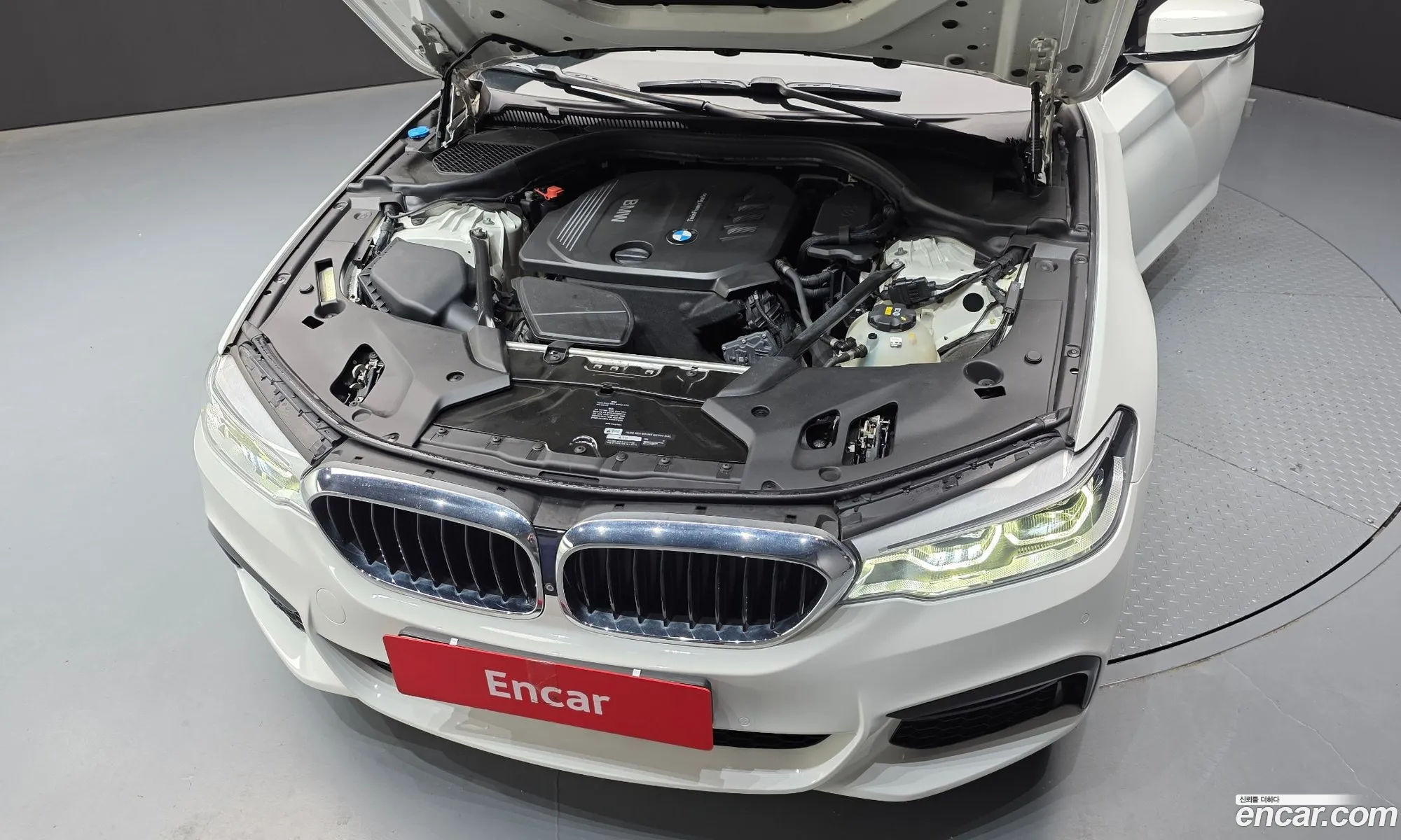 BMW 5 Series 2017 — 30
