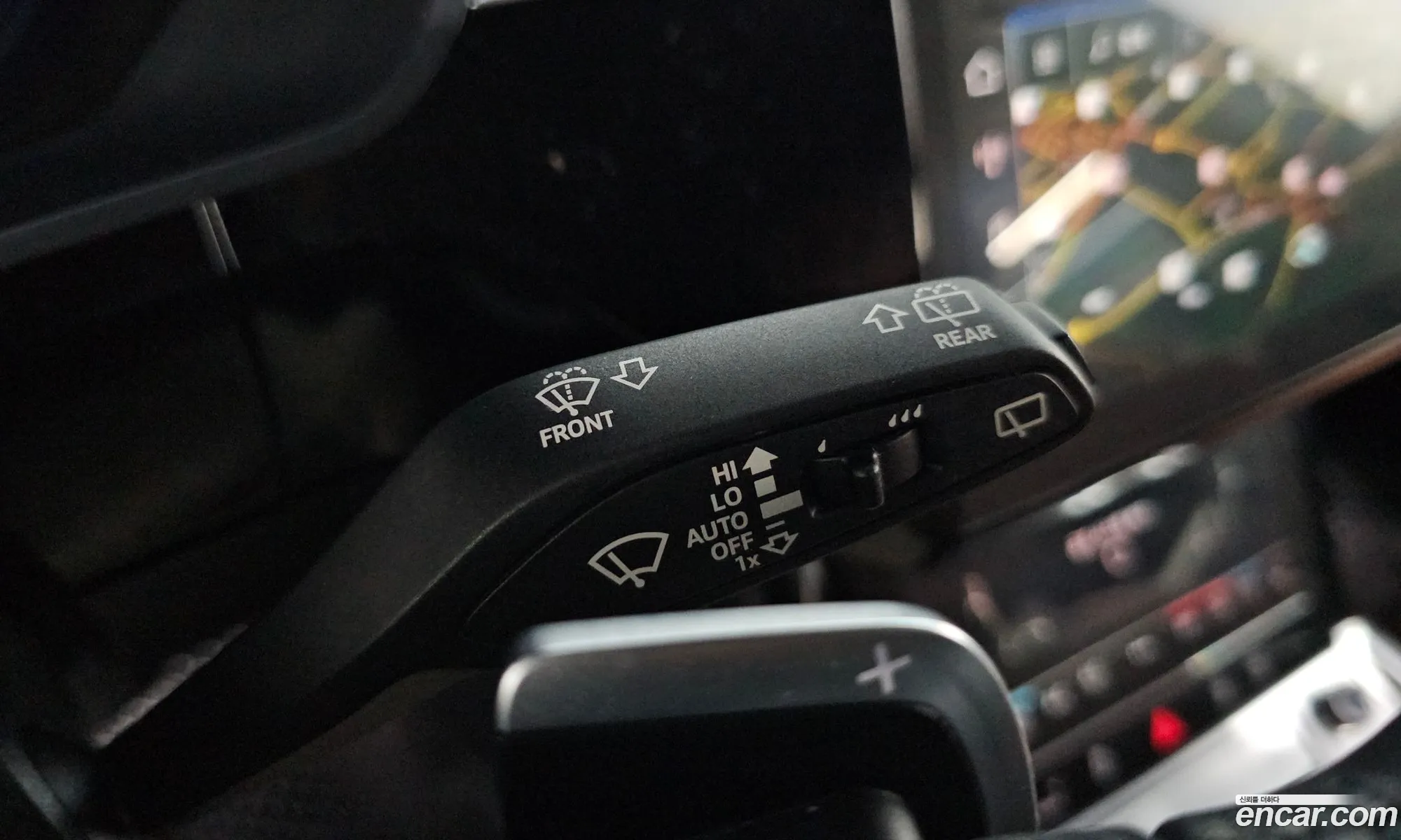 Audi e-tron 2021 WAUZZZGE0MB043943 — 10