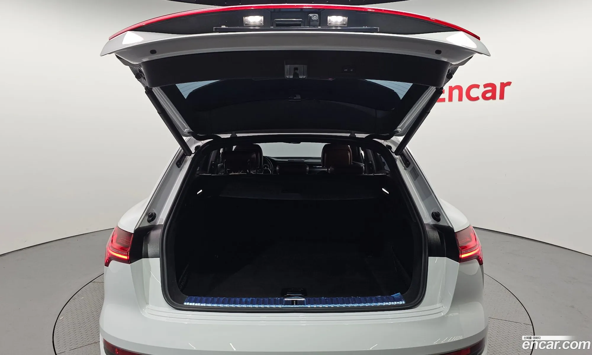 Audi e-tron 2021 WAUZZZGE0MB043943 — 15