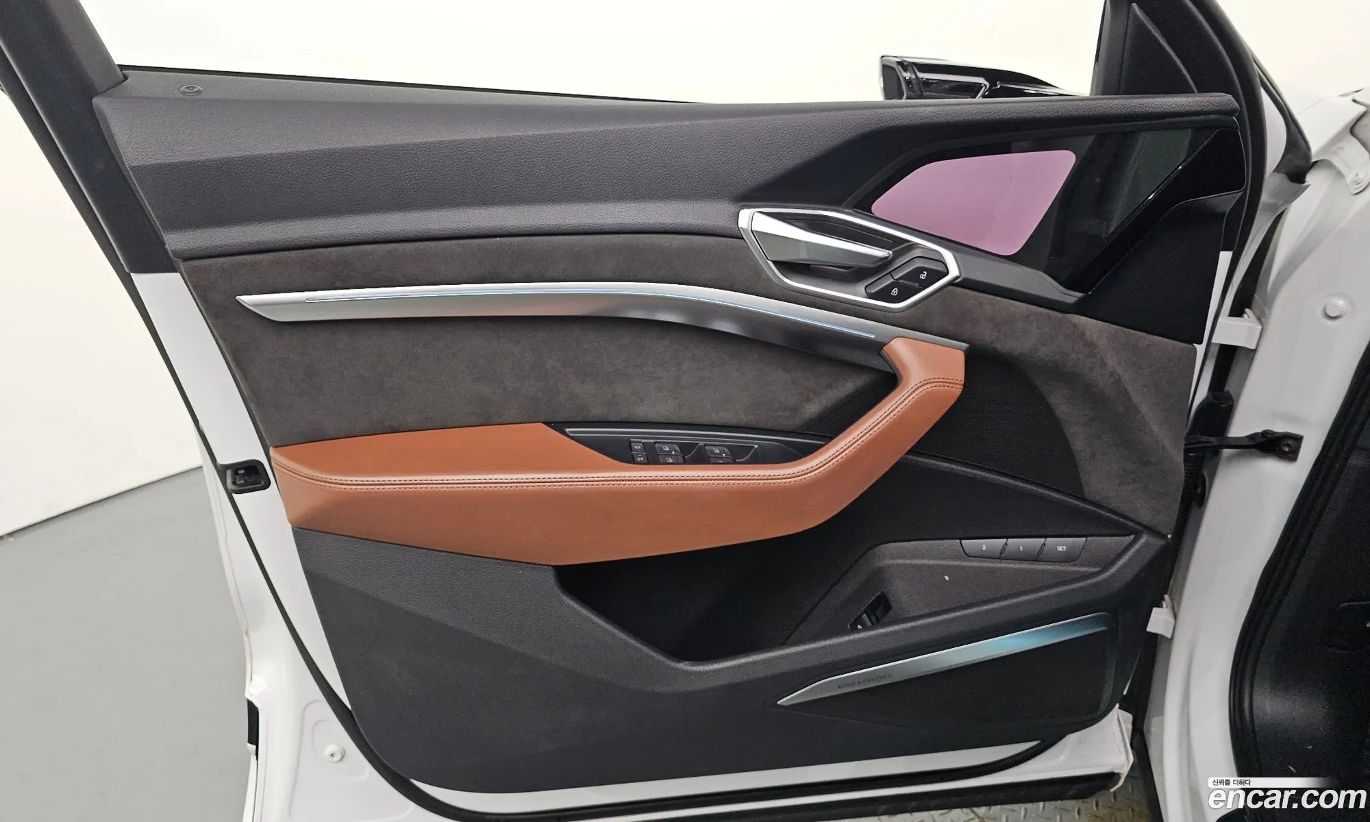 Audi e-tron 2021 WAUZZZGE0MB043943 — 18