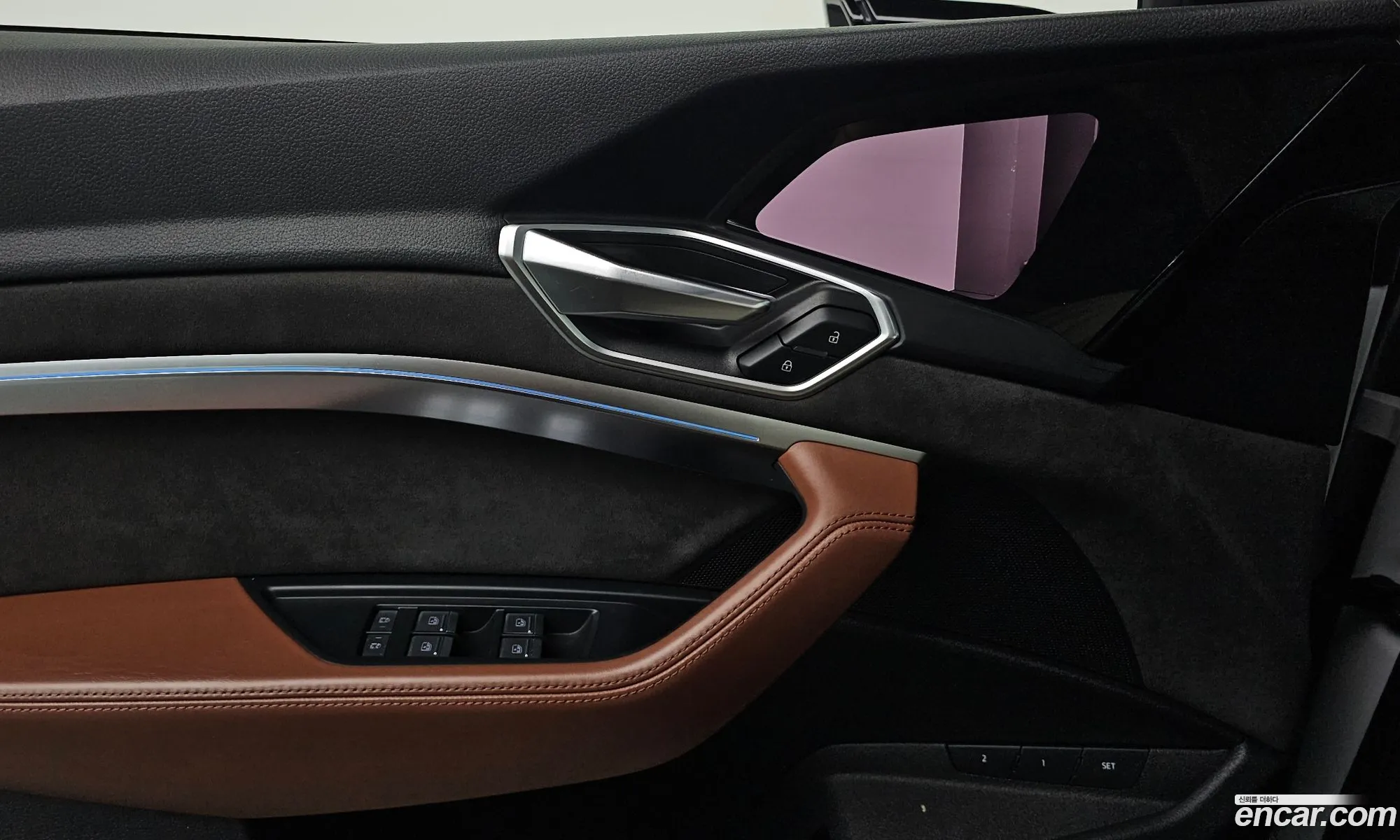 Audi e-tron 2021 WAUZZZGE0MB043943 — 24