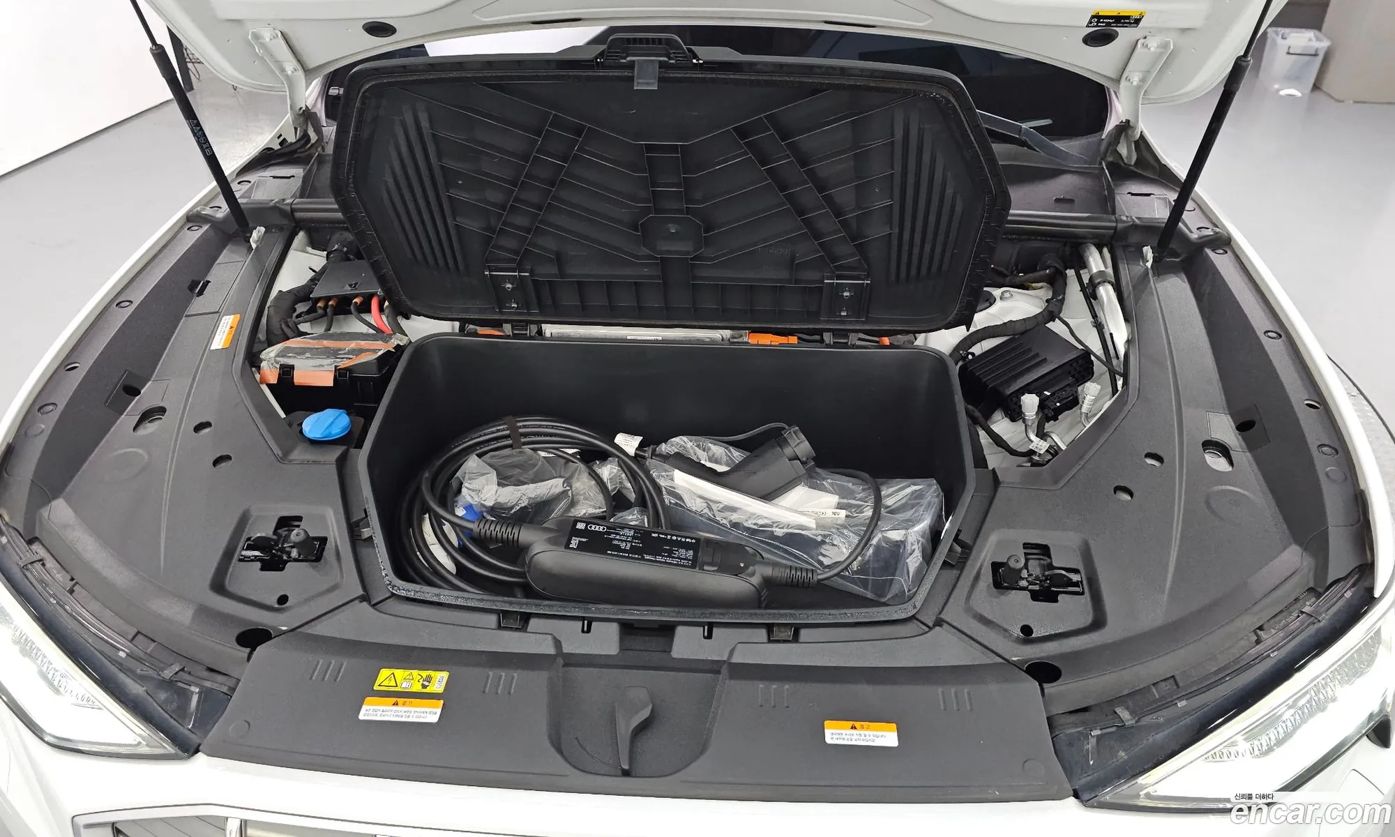 Audi e-tron 2021 WAUZZZGE0MB043943 — 30