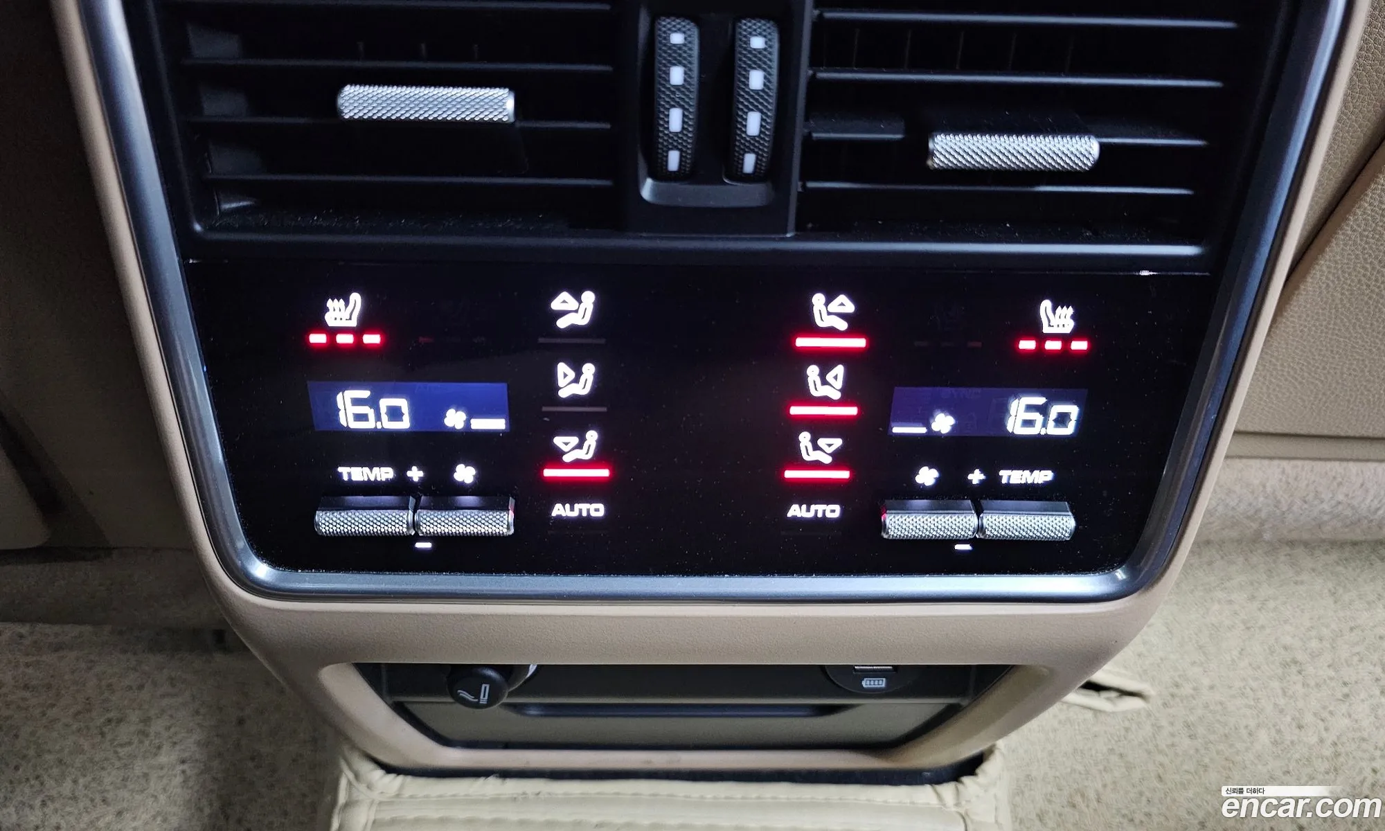 Porsche Cayenne 2019 WP1AA29Y1KDA18359 — 4