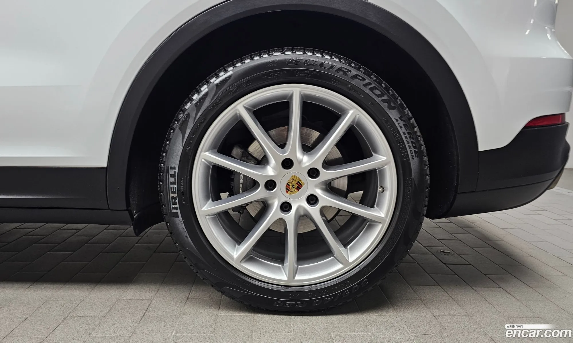Porsche Cayenne 2019 WP1AA29Y1KDA18359 — 9
