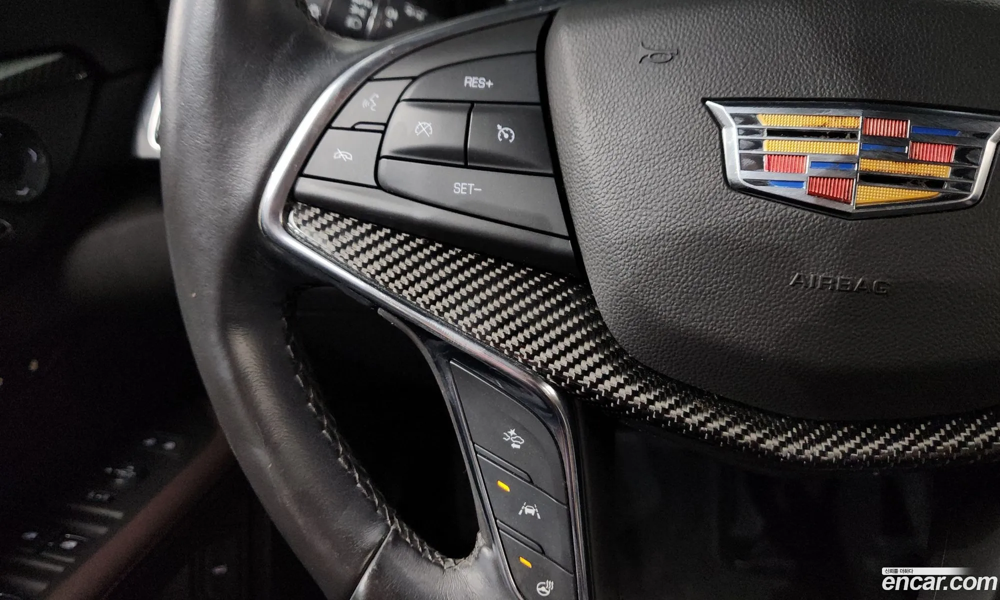 Cadillac CT6 2019 1G6K95RS0KU137602 — 5