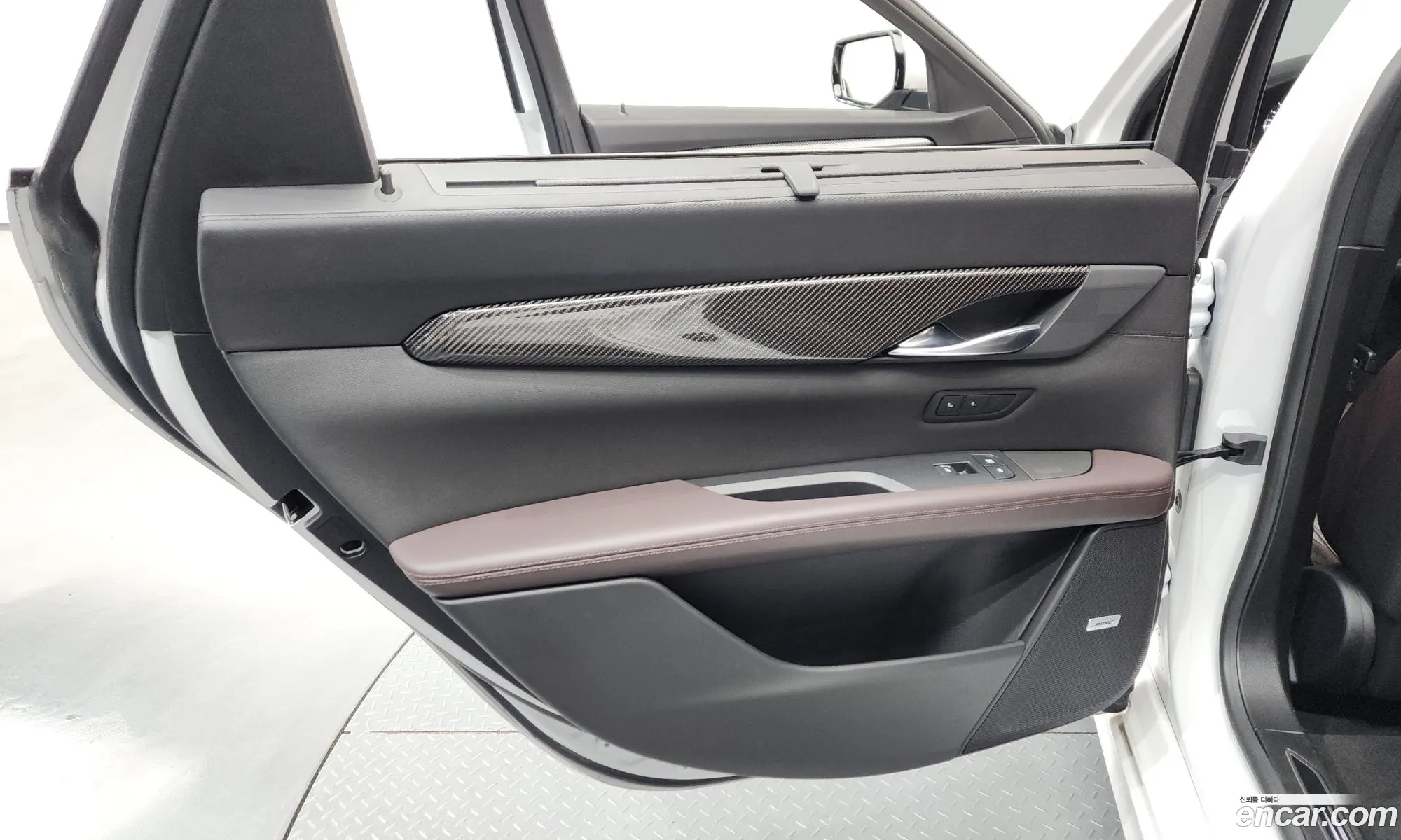 Cadillac CT6 2019 1G6K95RS0KU137602 — 26