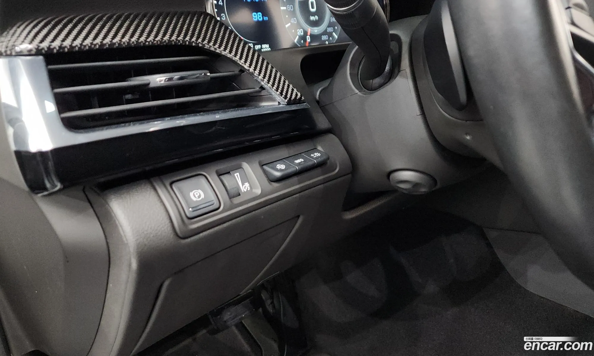 Cadillac CT6 2019 1G6K95RS0KU137602 — 23