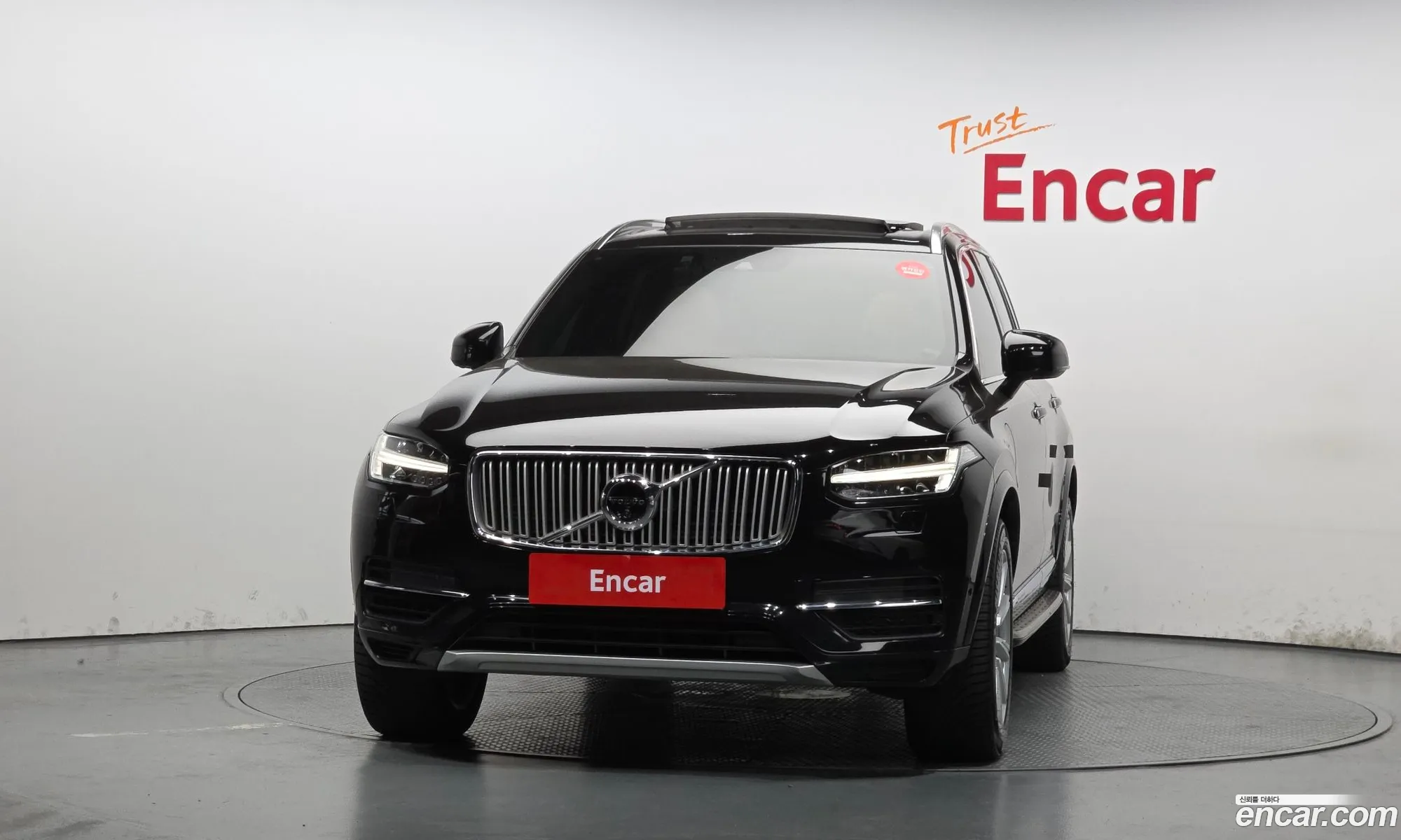 Volvo XC90 2017 YV1LFBC0DH1150909 — 18