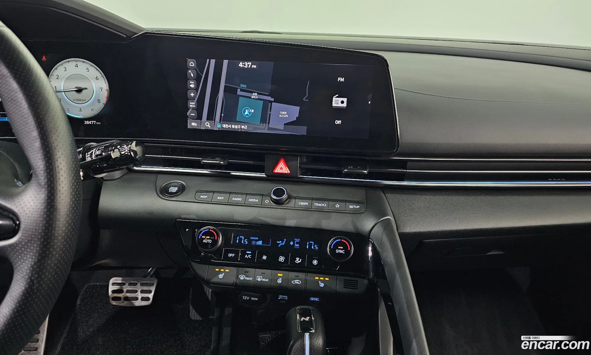 Hyundai Elantra 2021 — 24