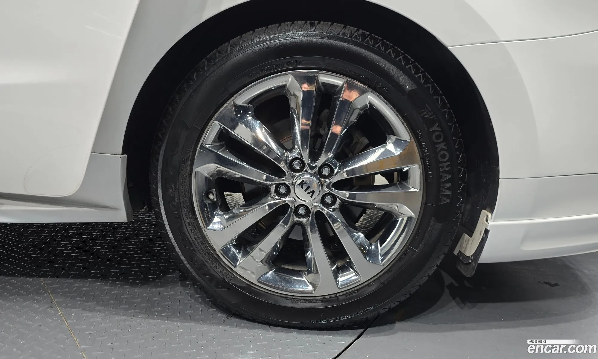 Kia Carnival 2018 — 35