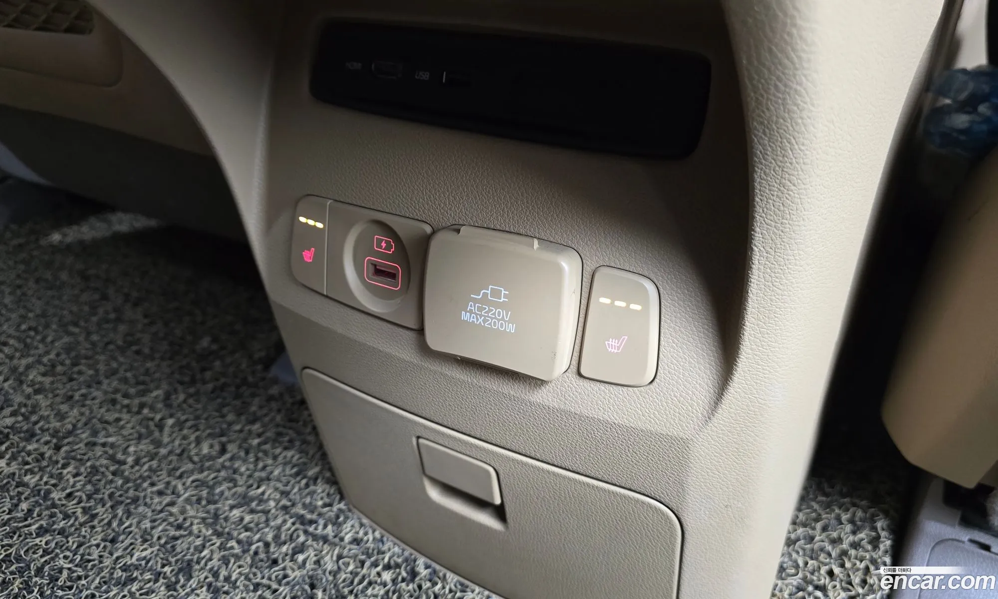 Kia Carnival 2018 — 17