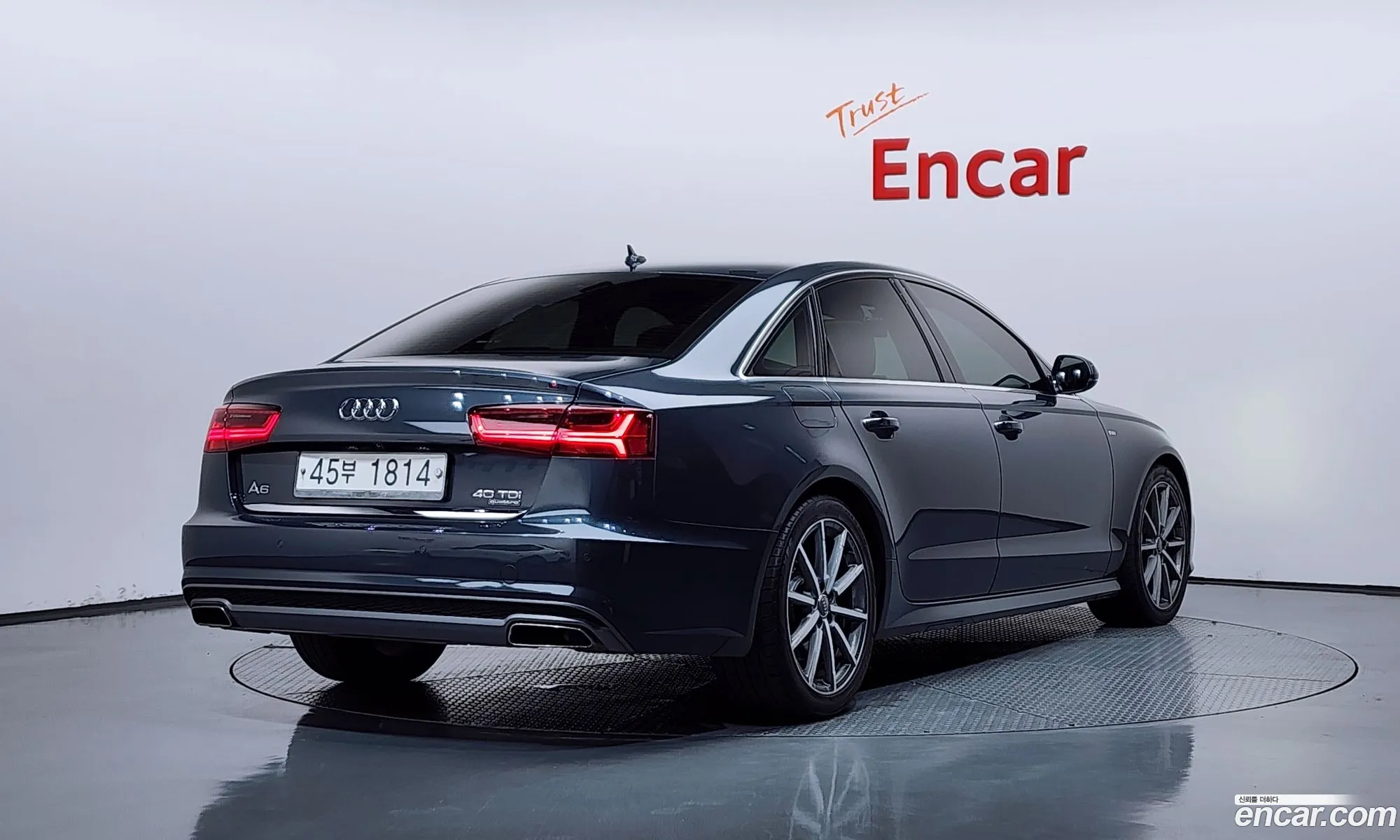 Audi A6 2015 — 11