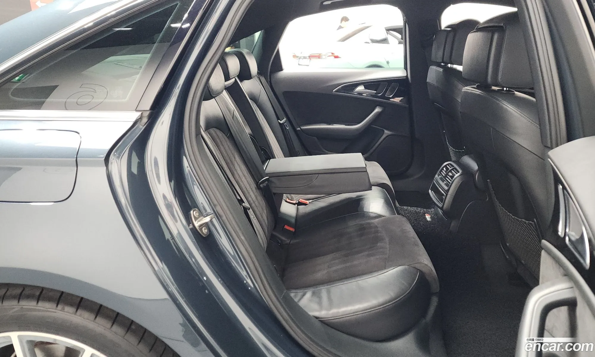 Audi A6 2015 — 19