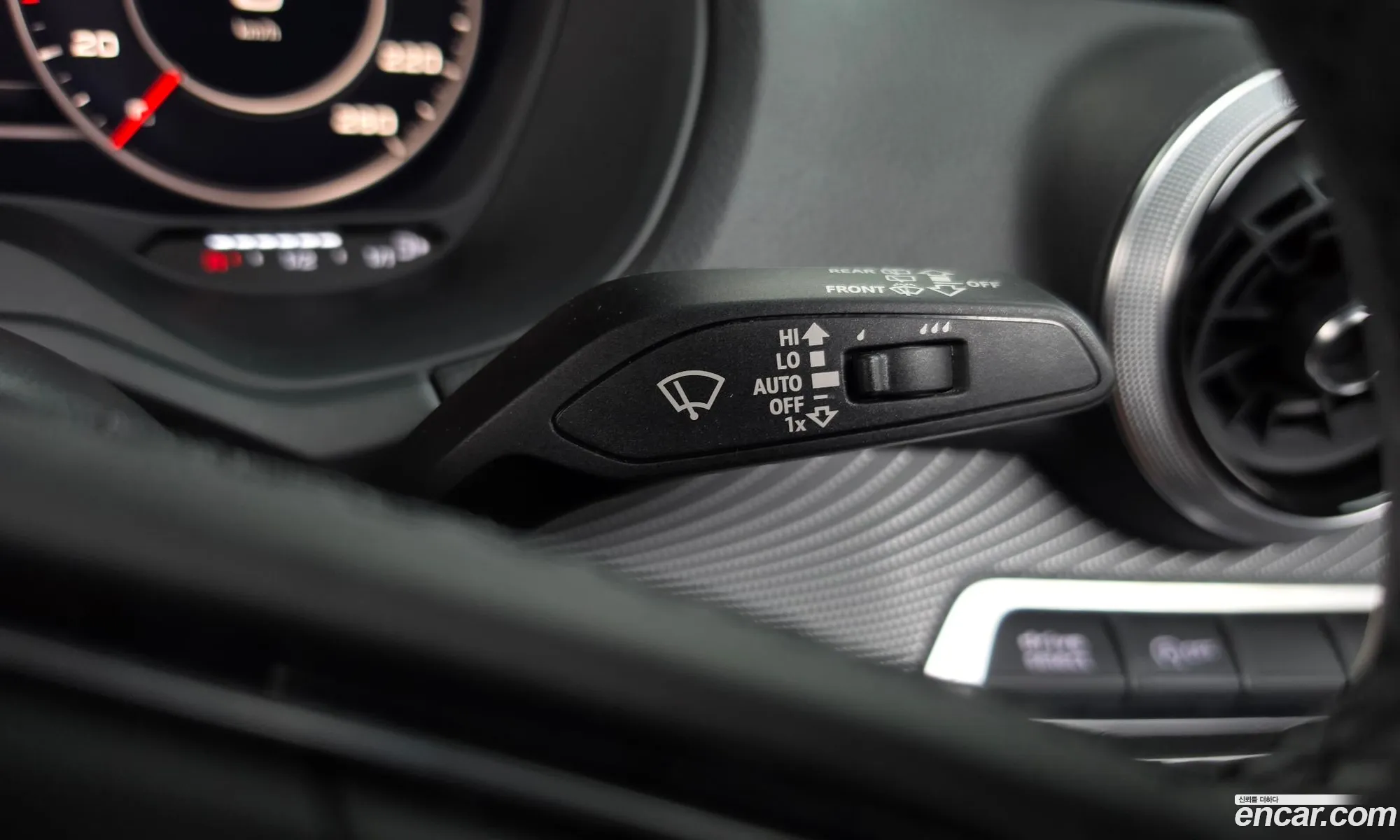 Audi Q2 2023 — 26