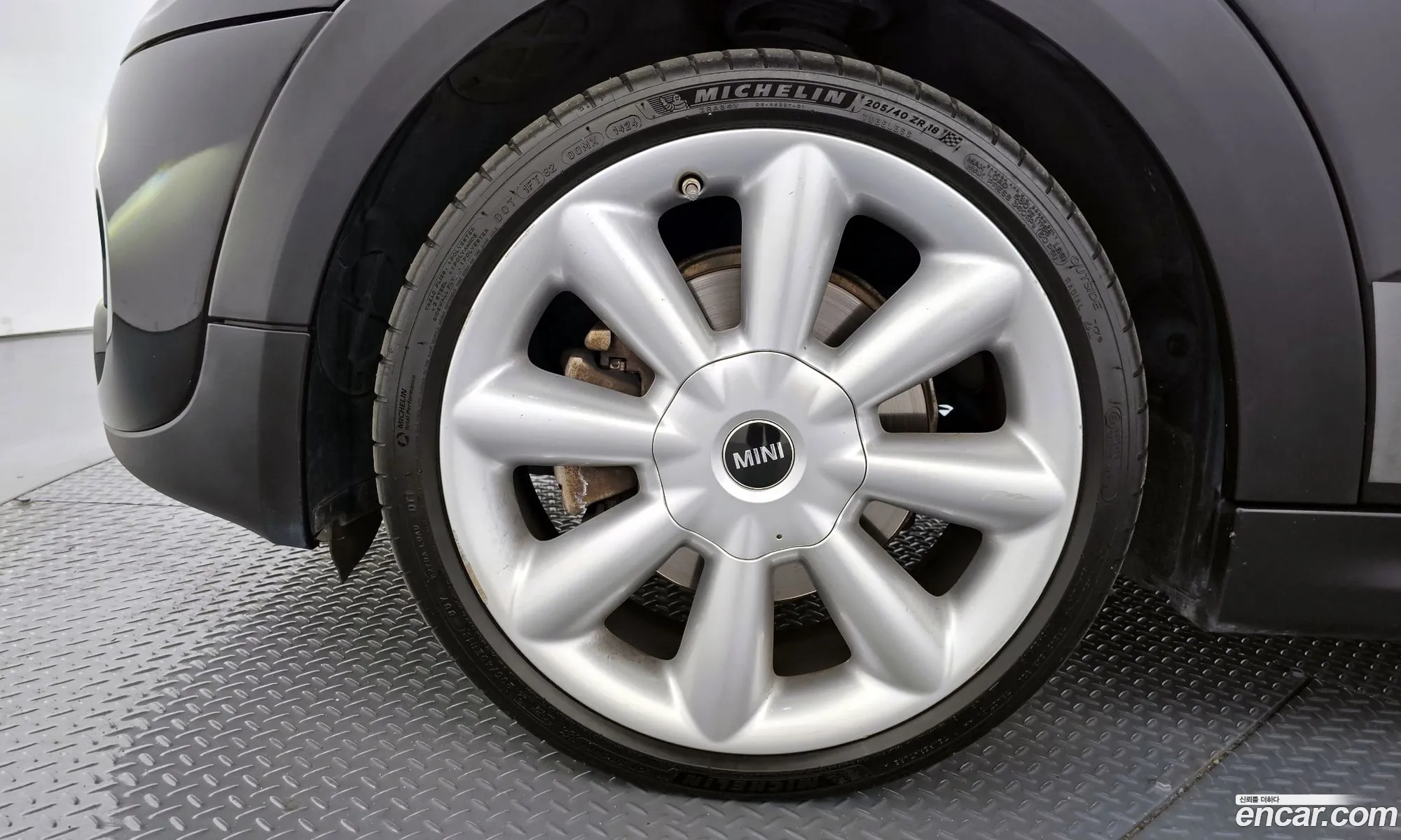 Mini Cooper S 2020 WMWXY7105L2N21431 — 9