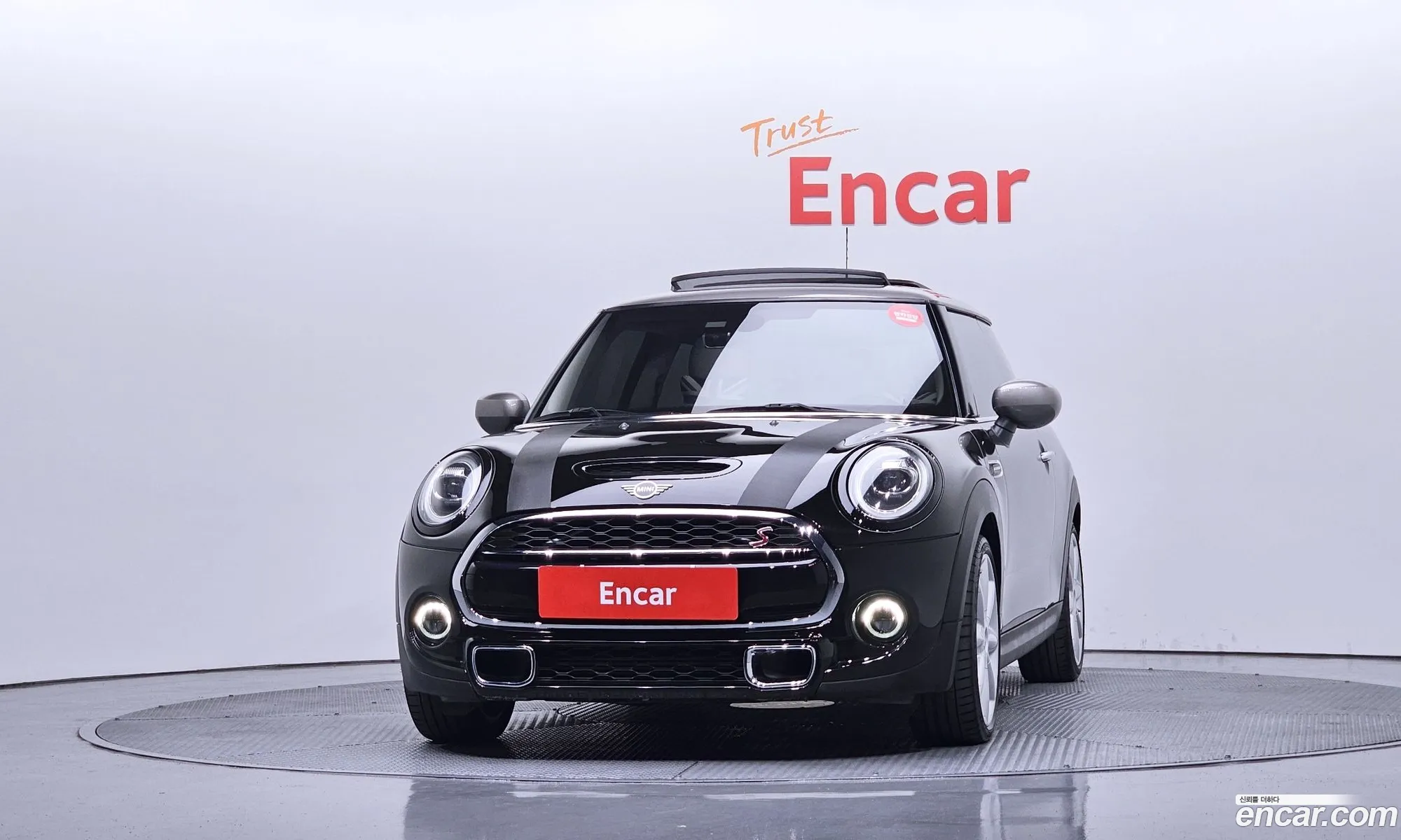 Mini Cooper S 2020 WMWXY7105L2N21431 — 31