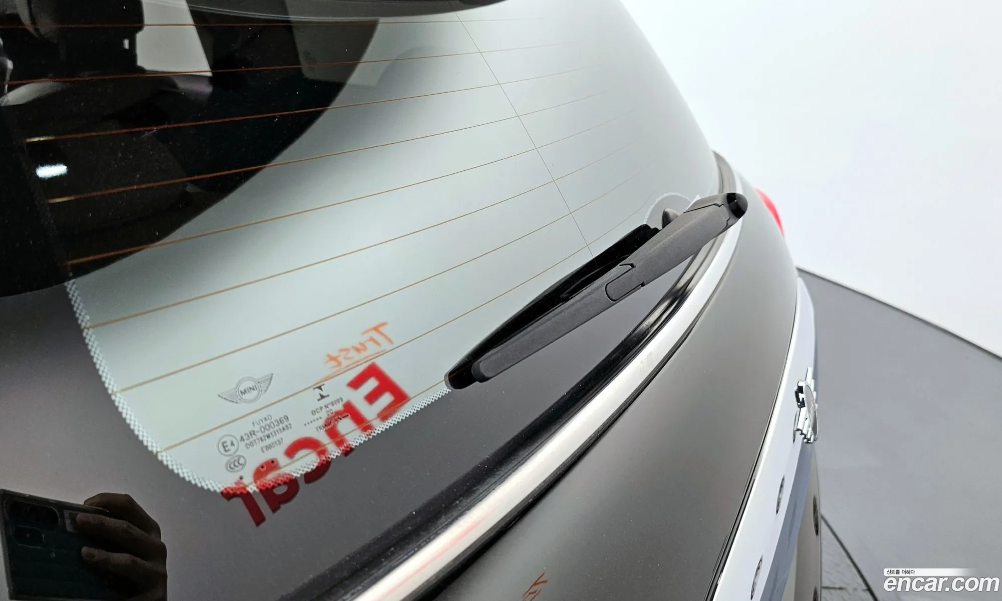Mini Cooper S 2020 WMWXY7105L2N21431 — 8