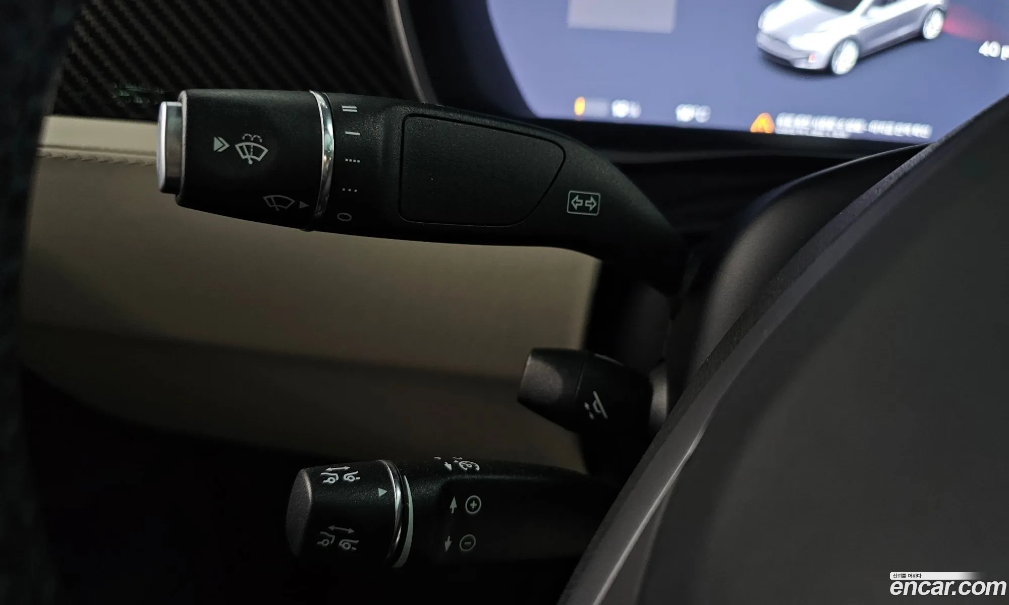 Tesla Model X 2020 — 29