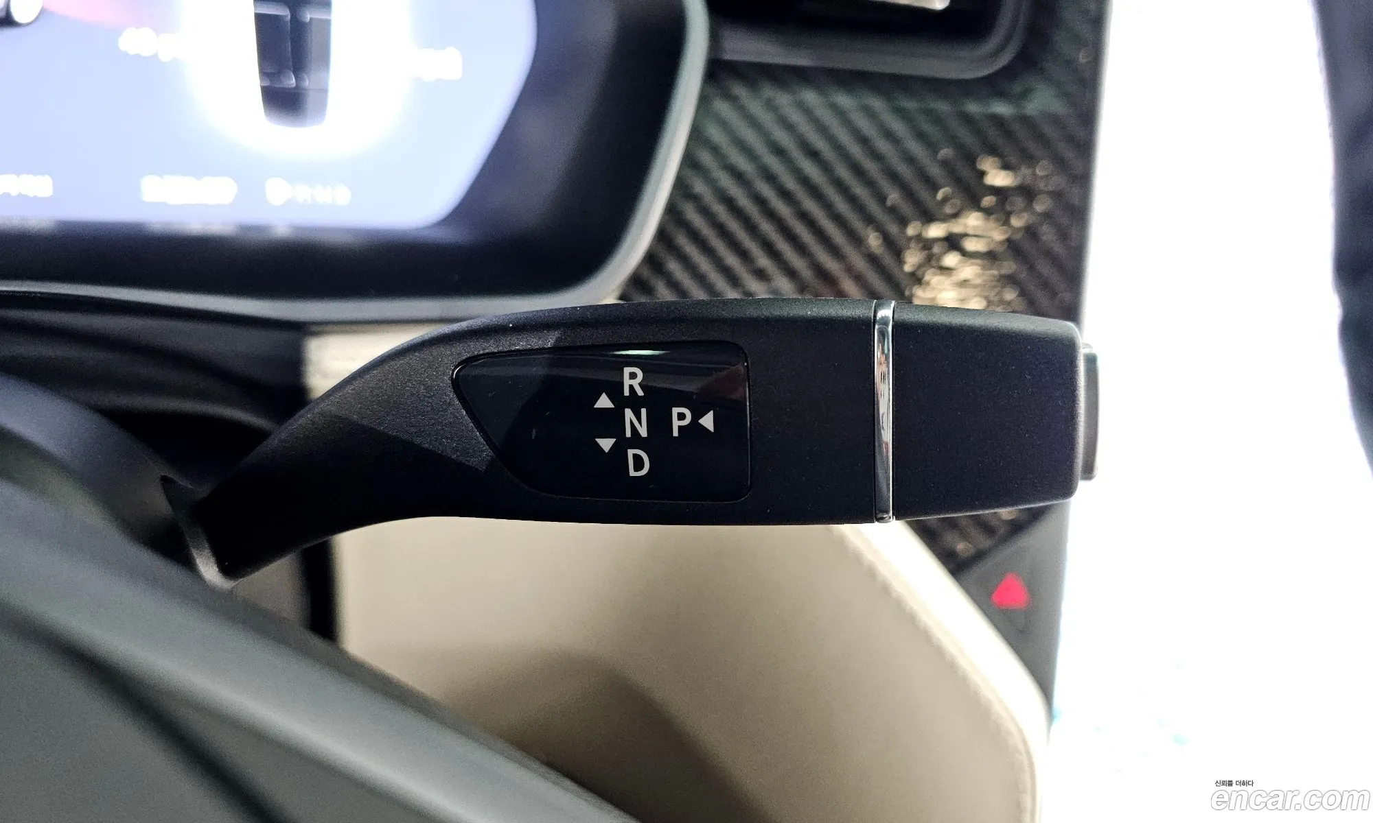 Tesla Model X 2020 — 31