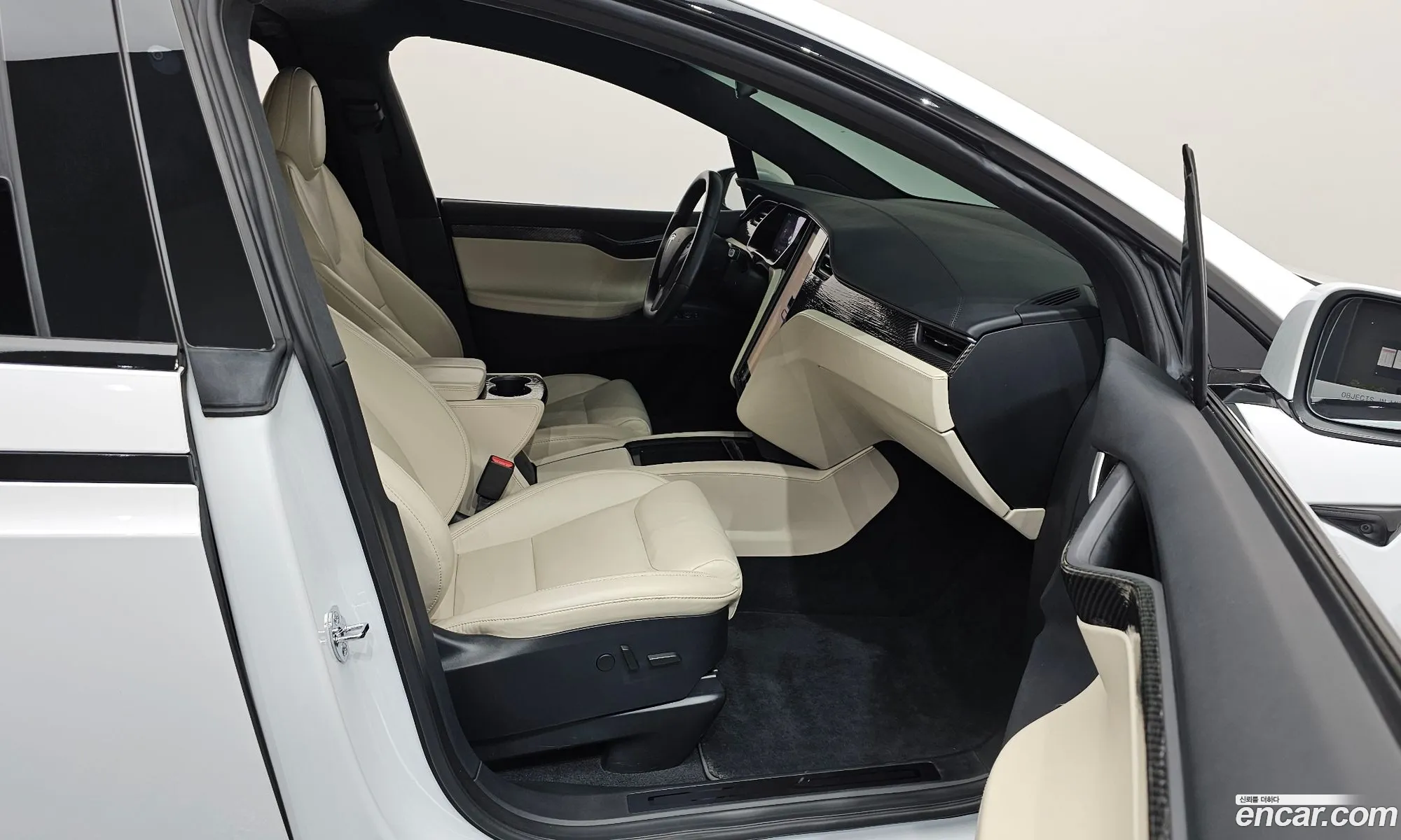 Tesla Model X 2020 — 5