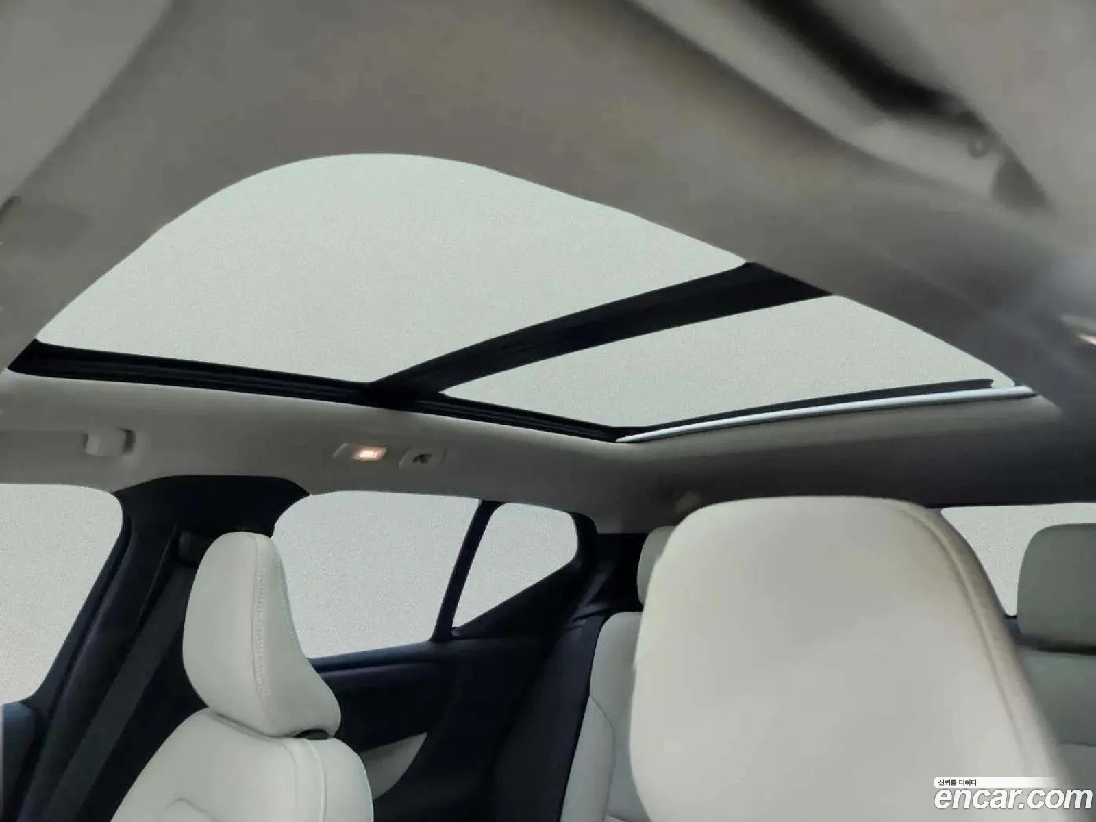 Volvo XC40 2025 — 18