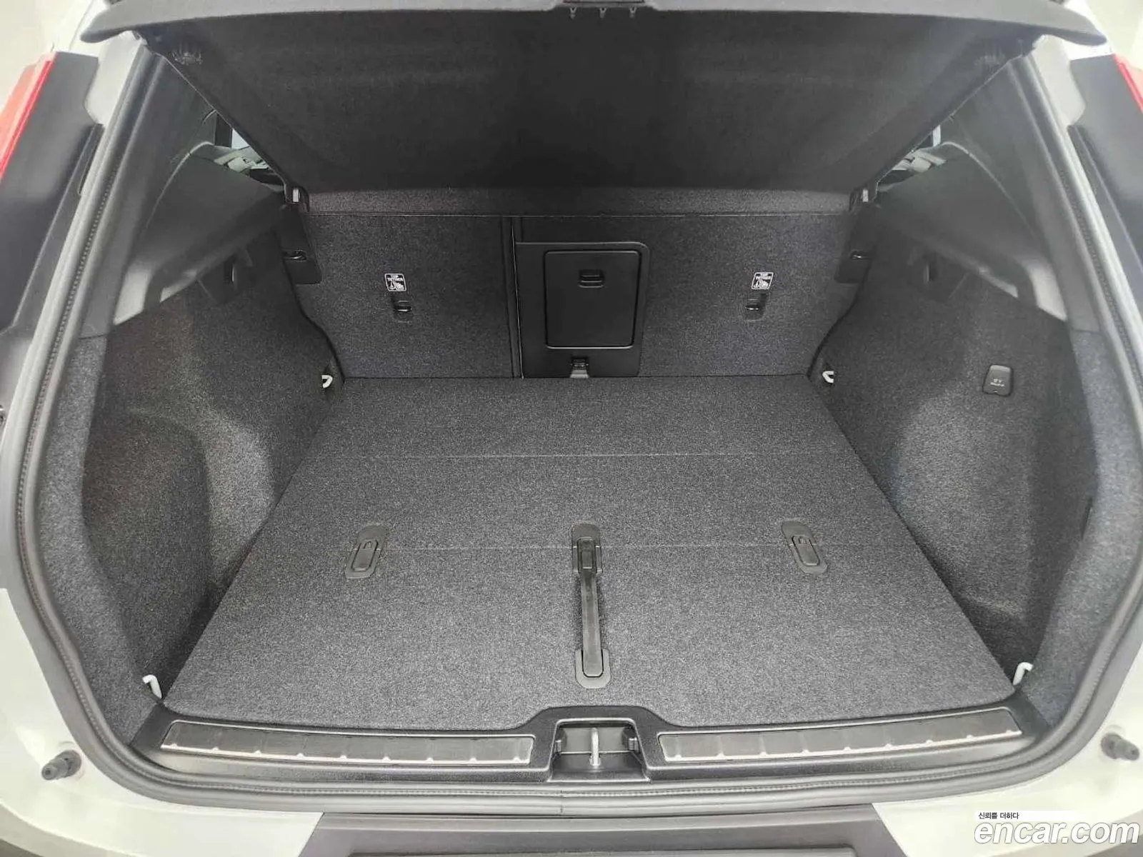 Volvo XC40 2025 — 11