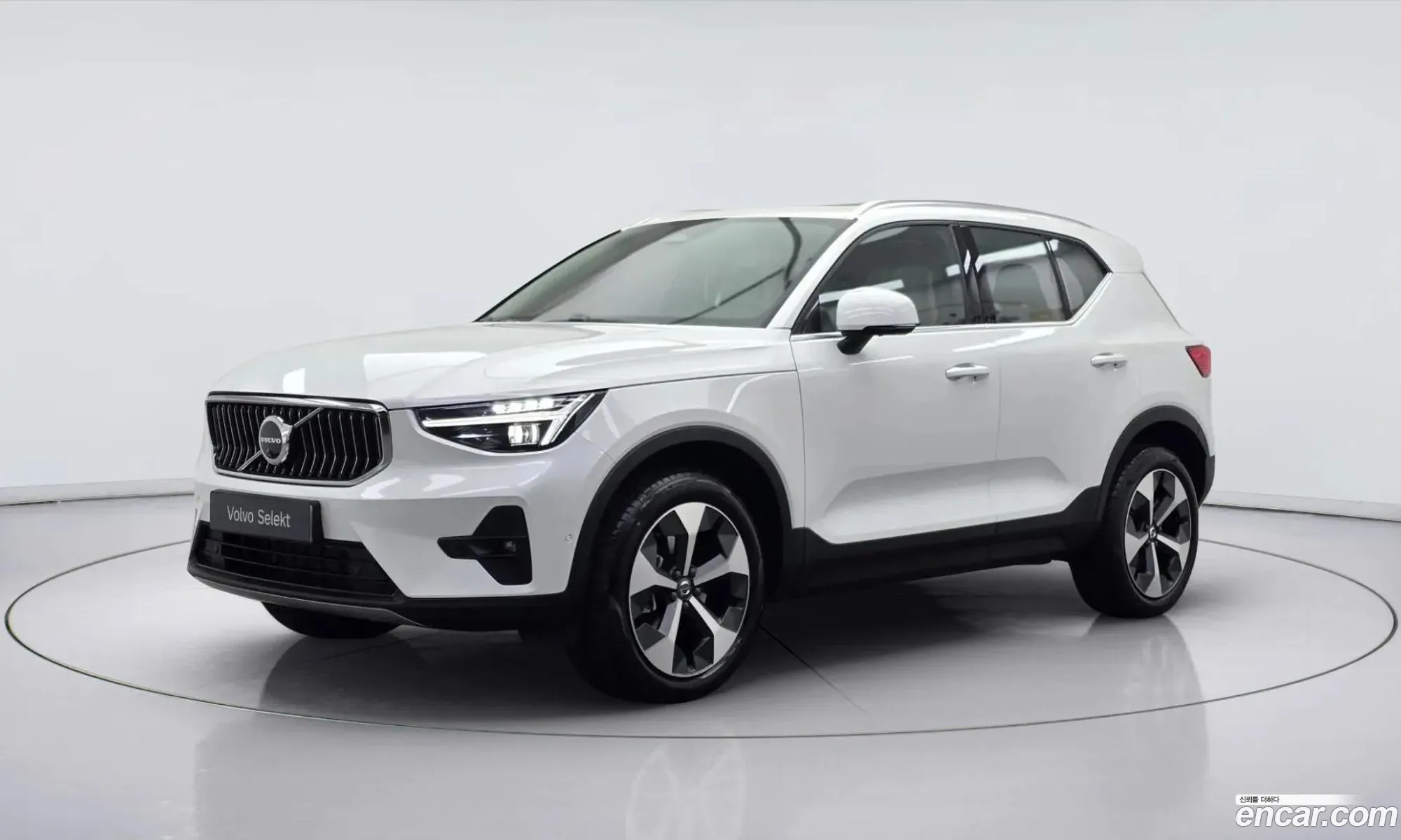 Volvo XC40 2025 — 14