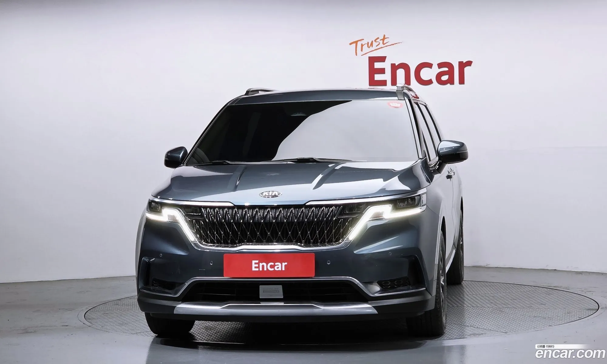 Kia Carnival 2021 — 2