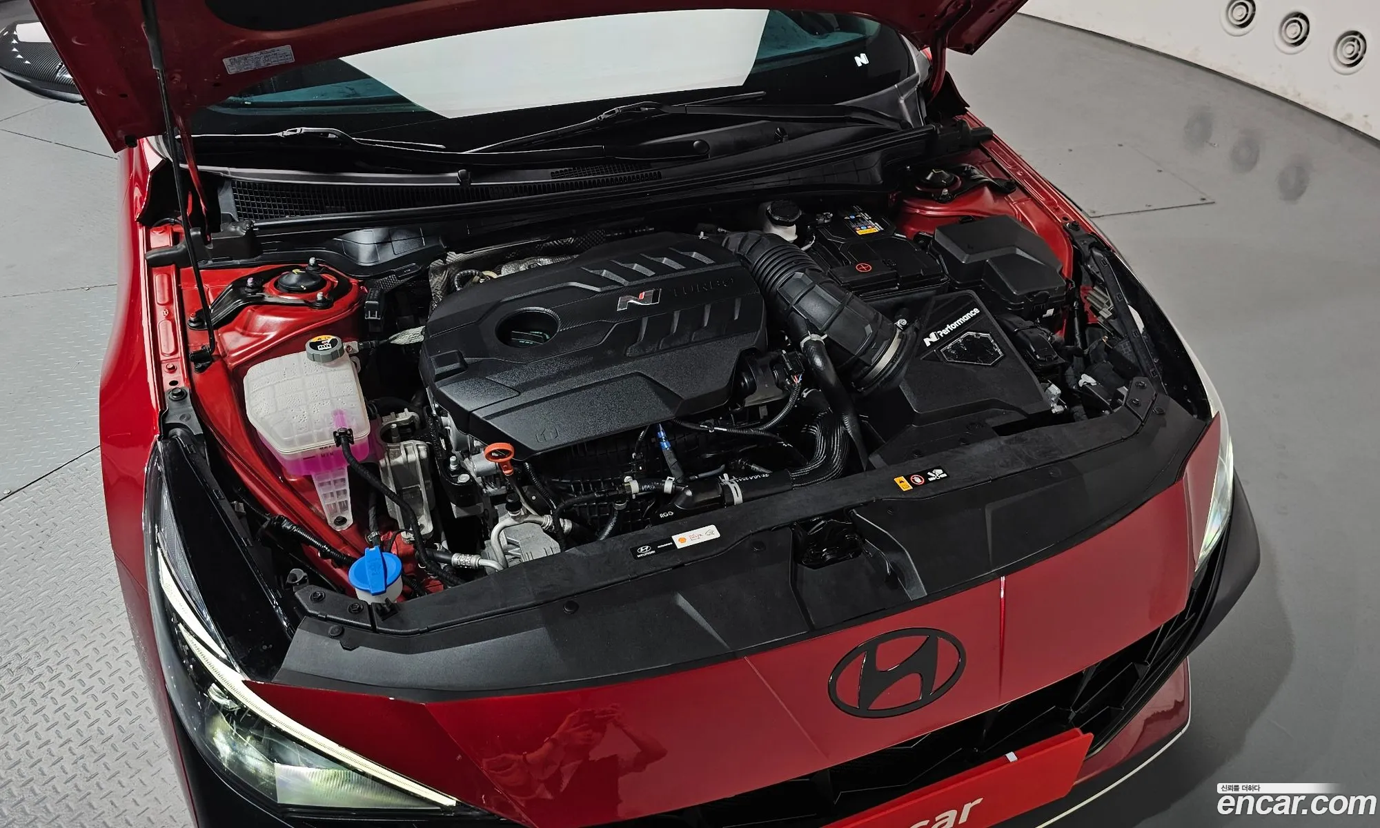 Hyundai Elantra 2022 — 17