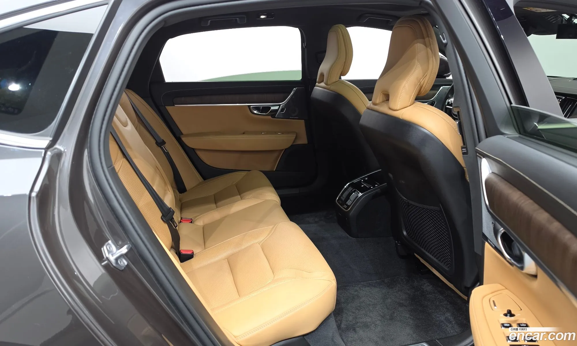 Volvo S90 2022 LVYPTL12DNP258596 — 38