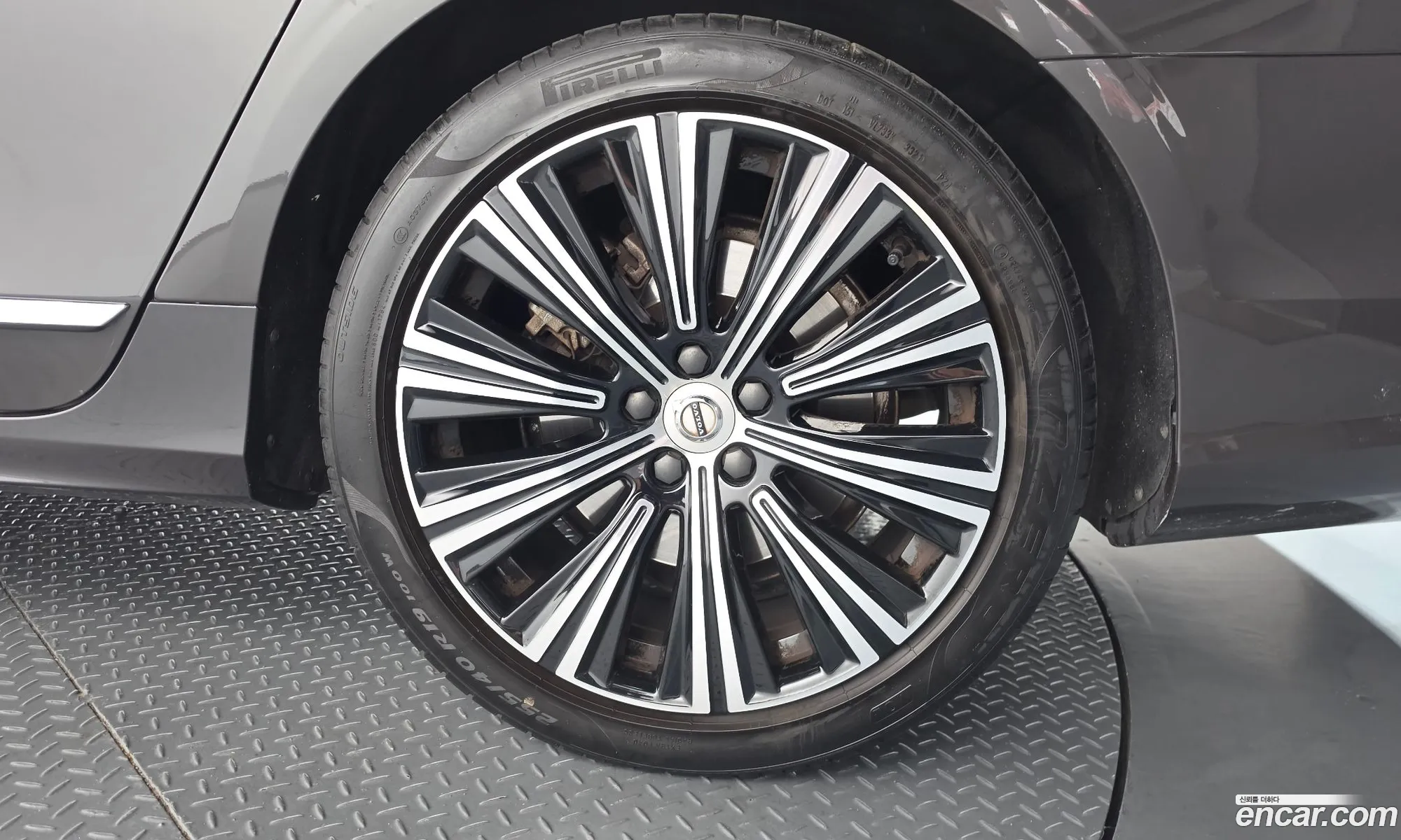 Volvo S90 2022 LVYPTL12DNP258596 — 18