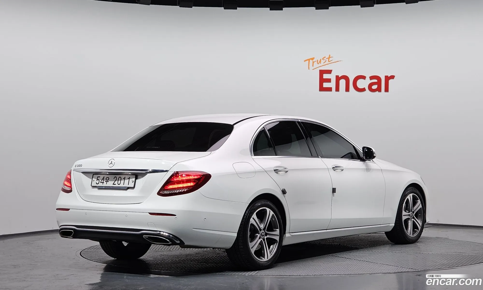 Mercedes-Benz E-Class W213 2018 WDDZF4JB0KA522191 — 16