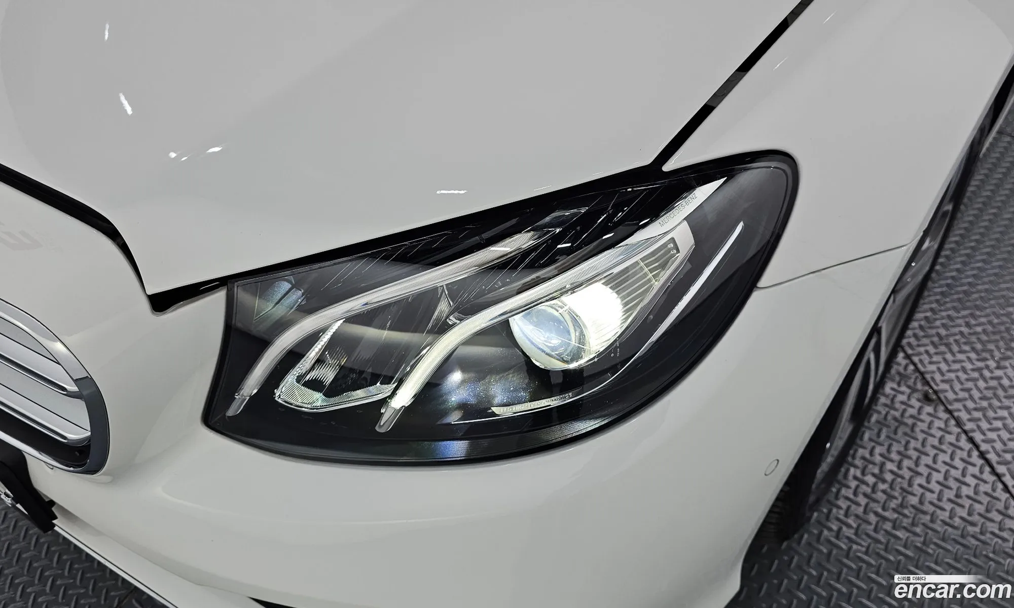 Mercedes-Benz E-Class W213 2018 WDDZF4JB0KA522191 — 29