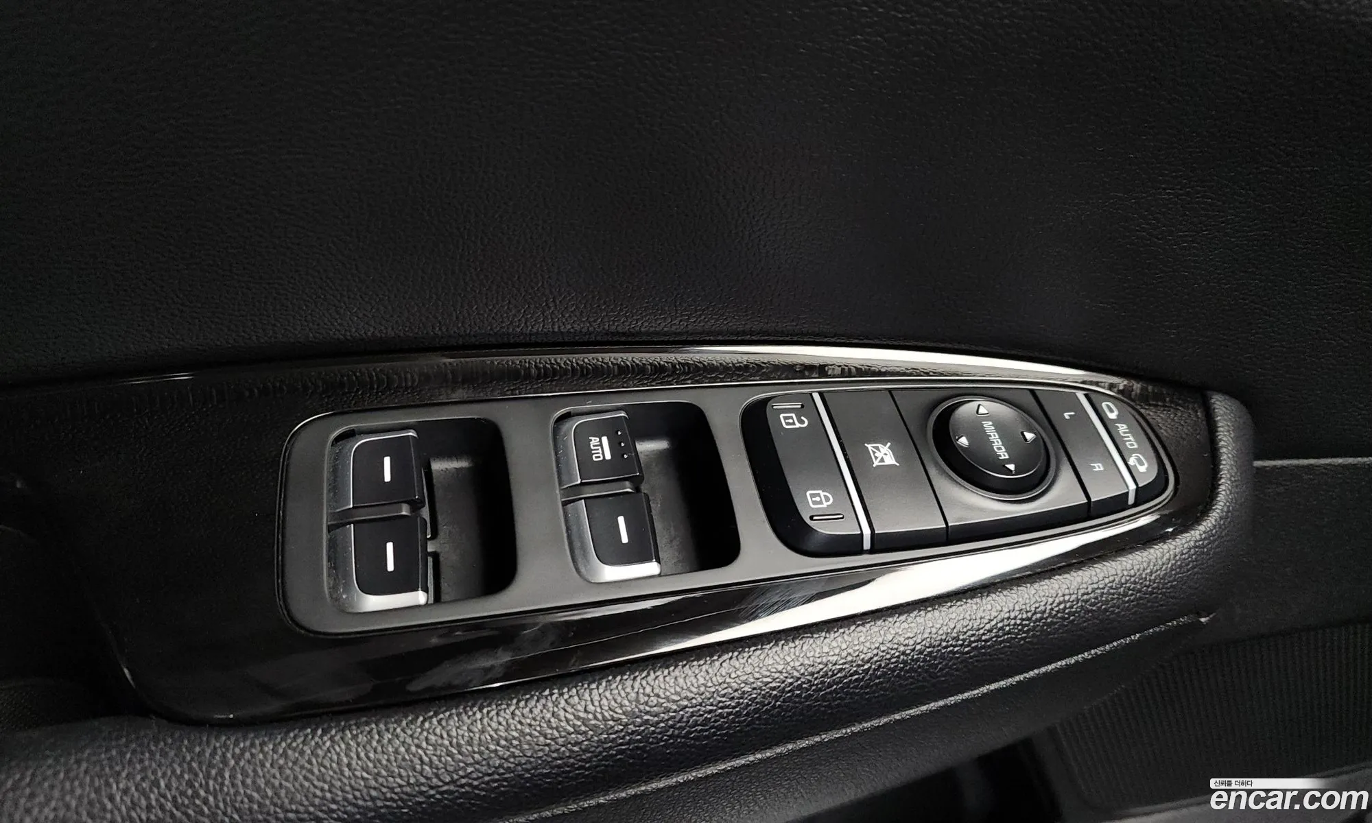 Kia K5 Hybrid 2019 — 16