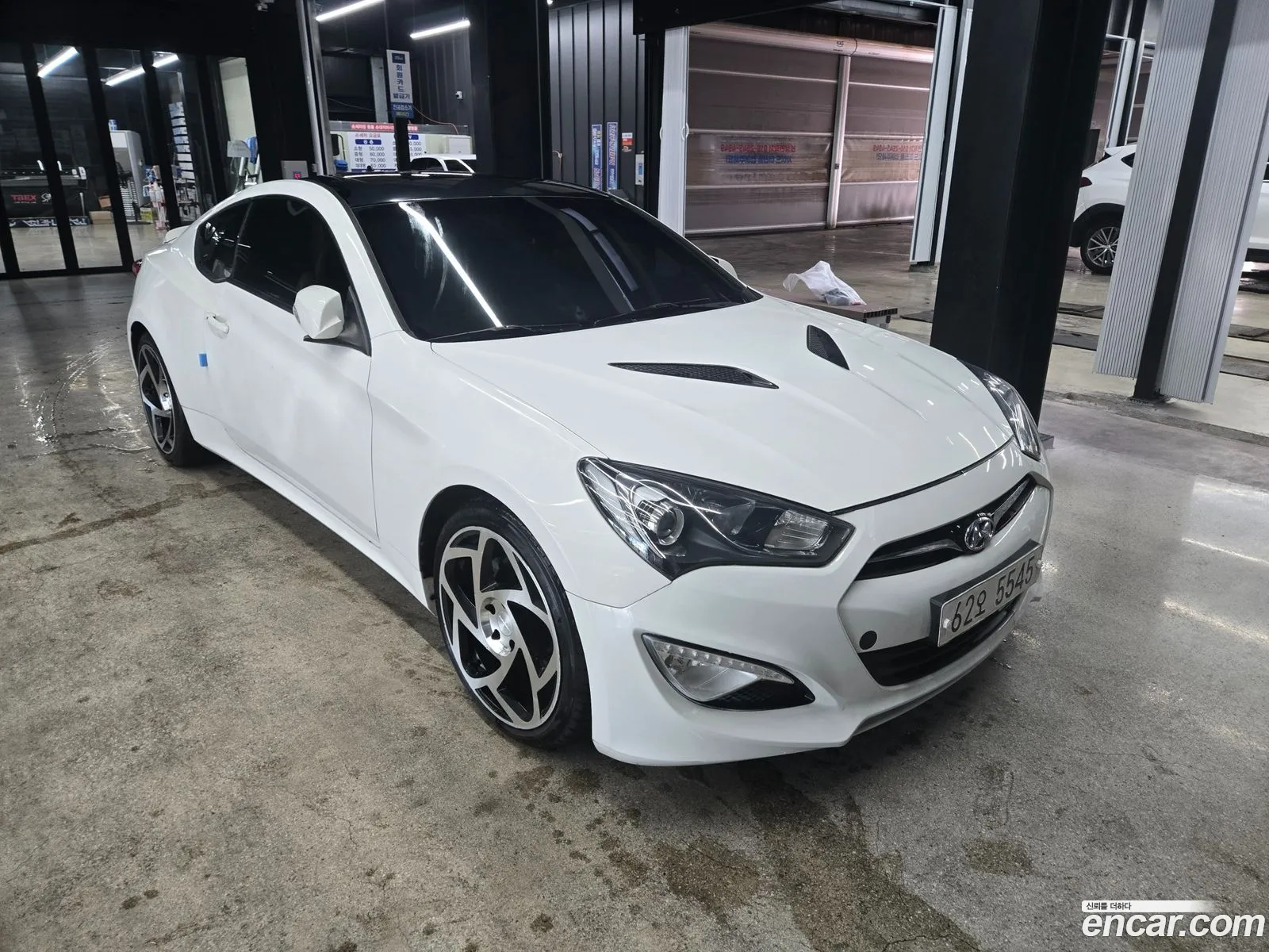 Hyundai Genesis Coupe 2011 — 3