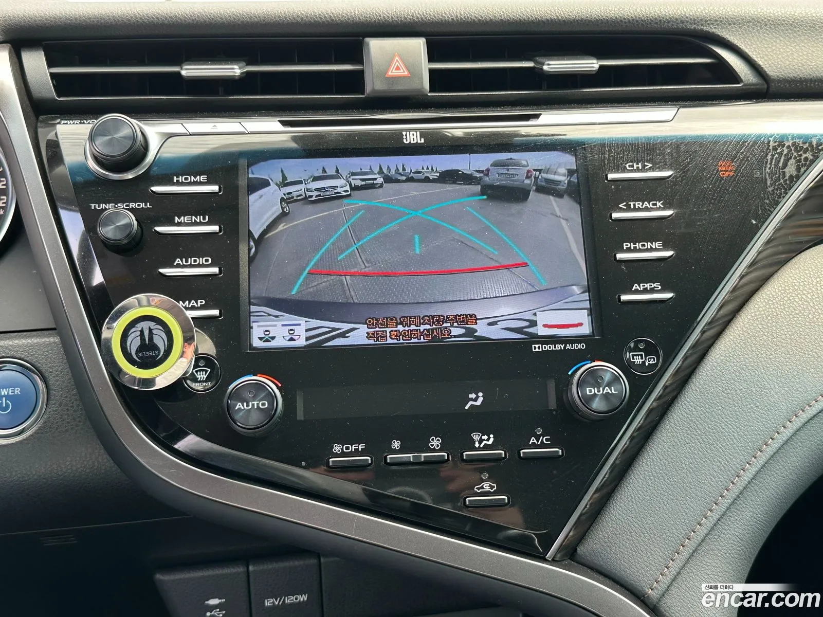 Toyota Camry 2019 — 6
