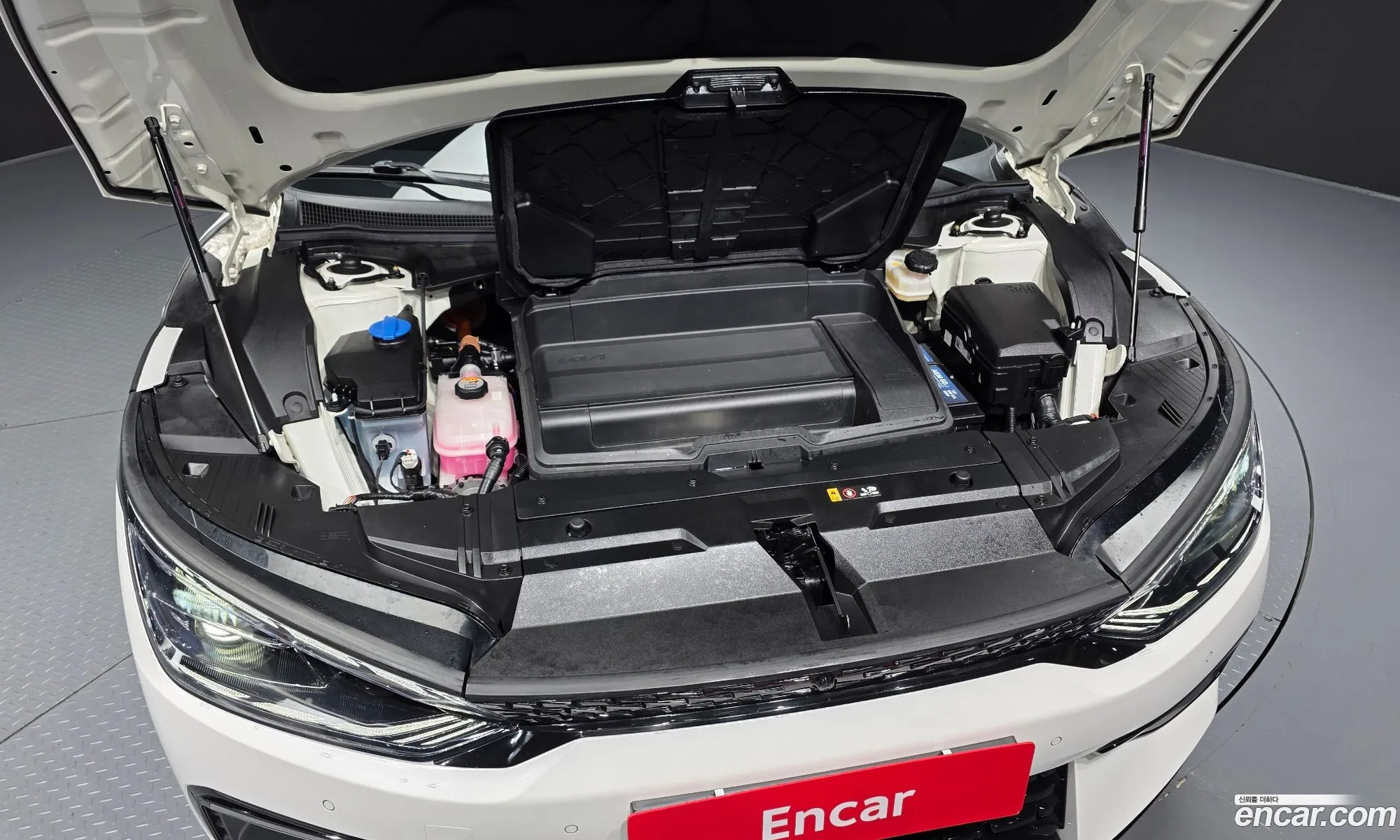 Kia EV6 2022 — 32
