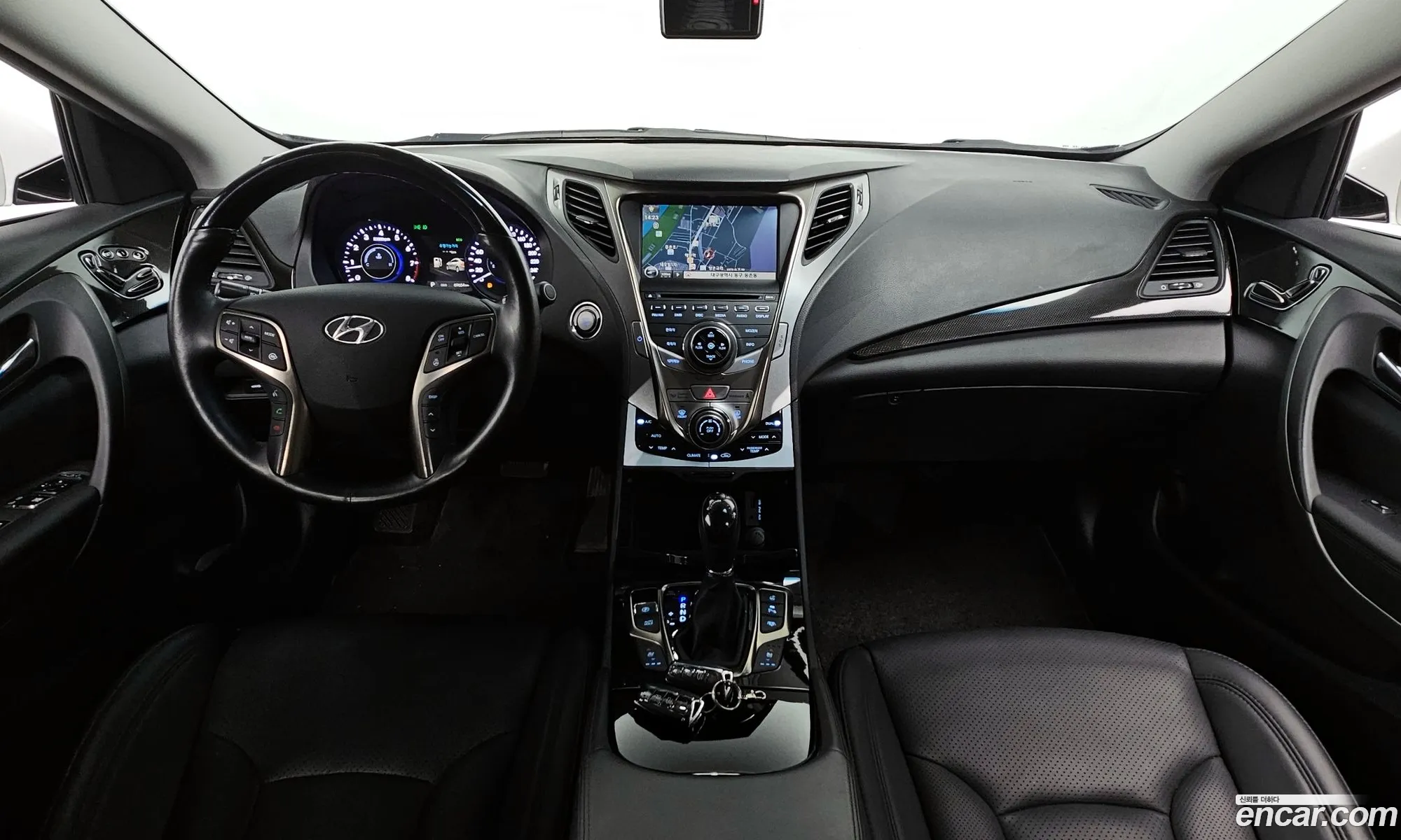 Hyundai Grandeur HG 2012 — 15