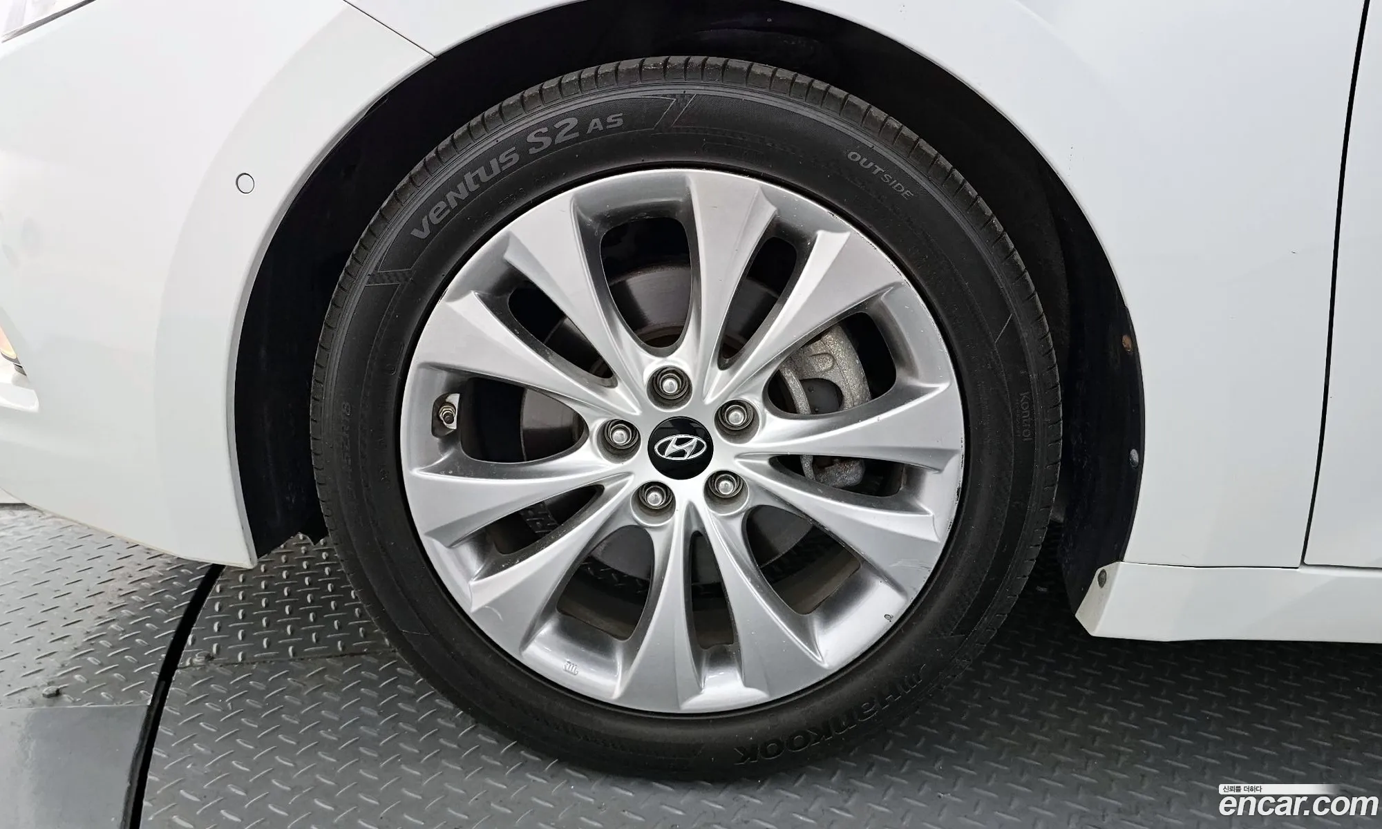 Hyundai Grandeur HG 2012 — 5