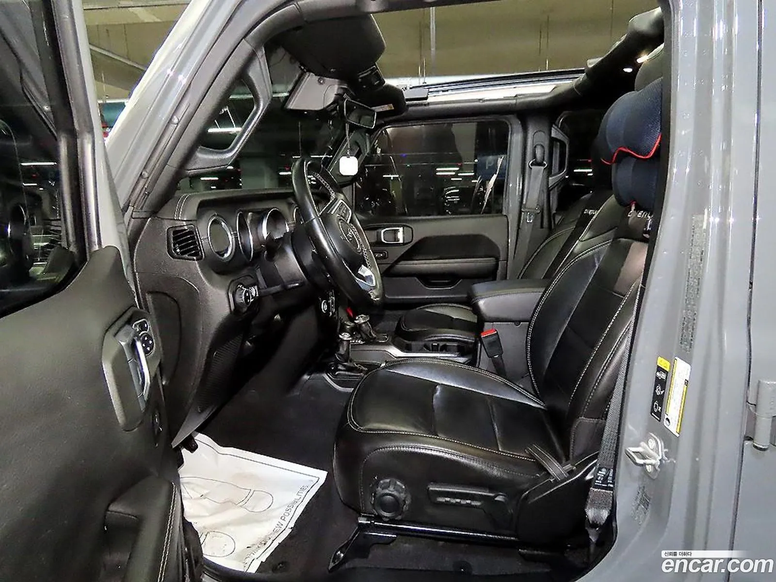 Jeep Wrangler 2020 — 12