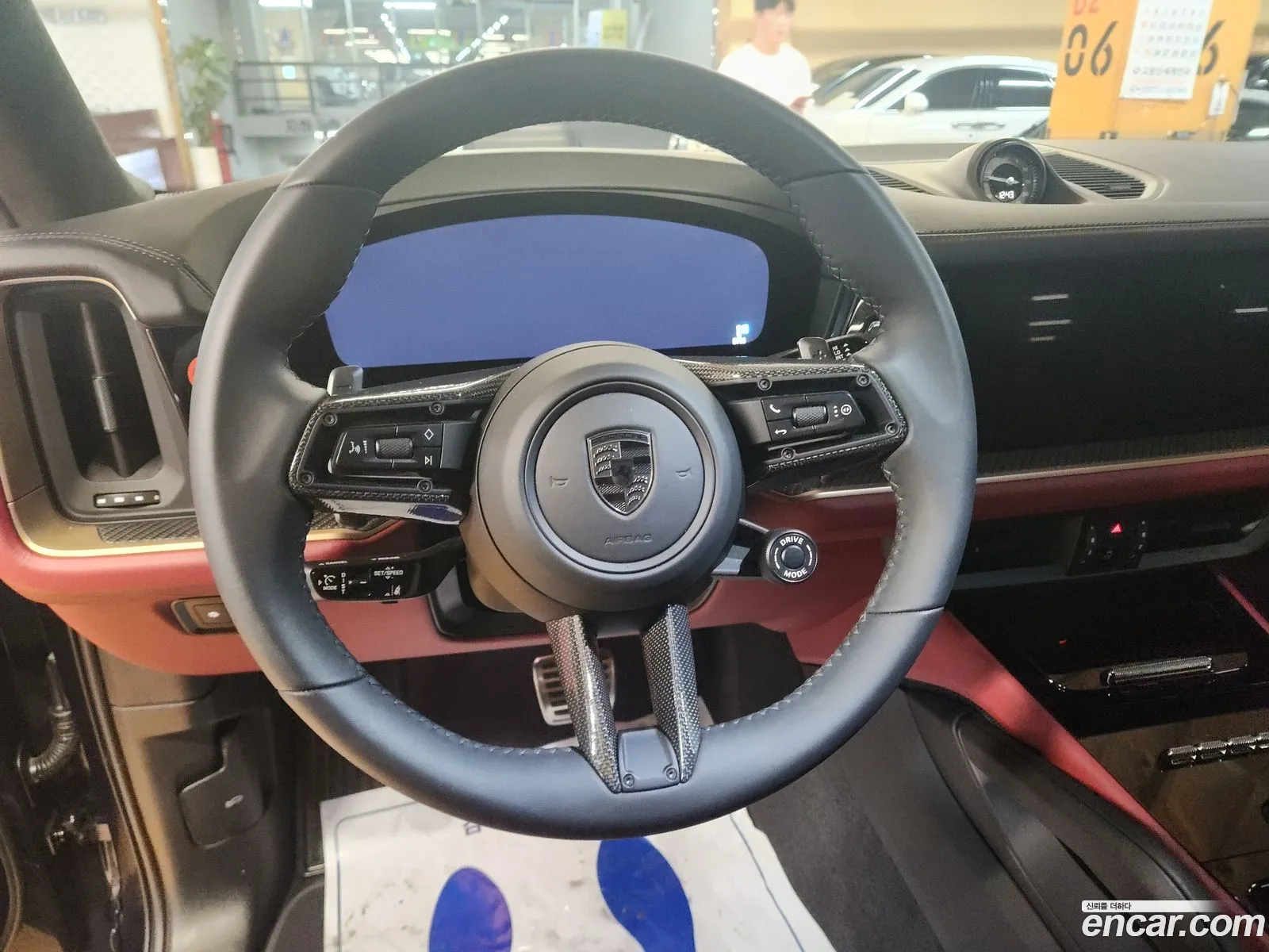 Porsche Cayenne 2025 — 12