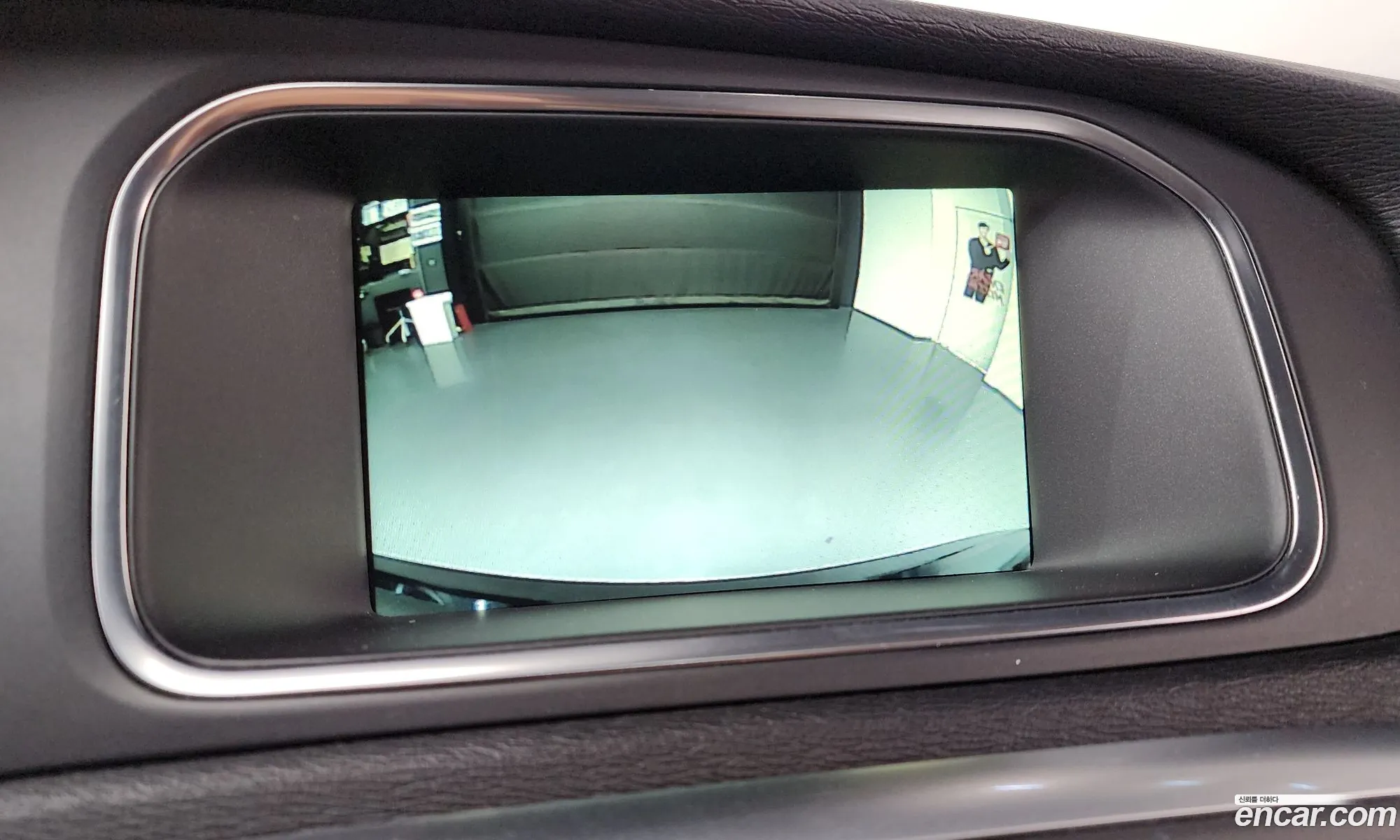 Volvo V40 2016 — 4