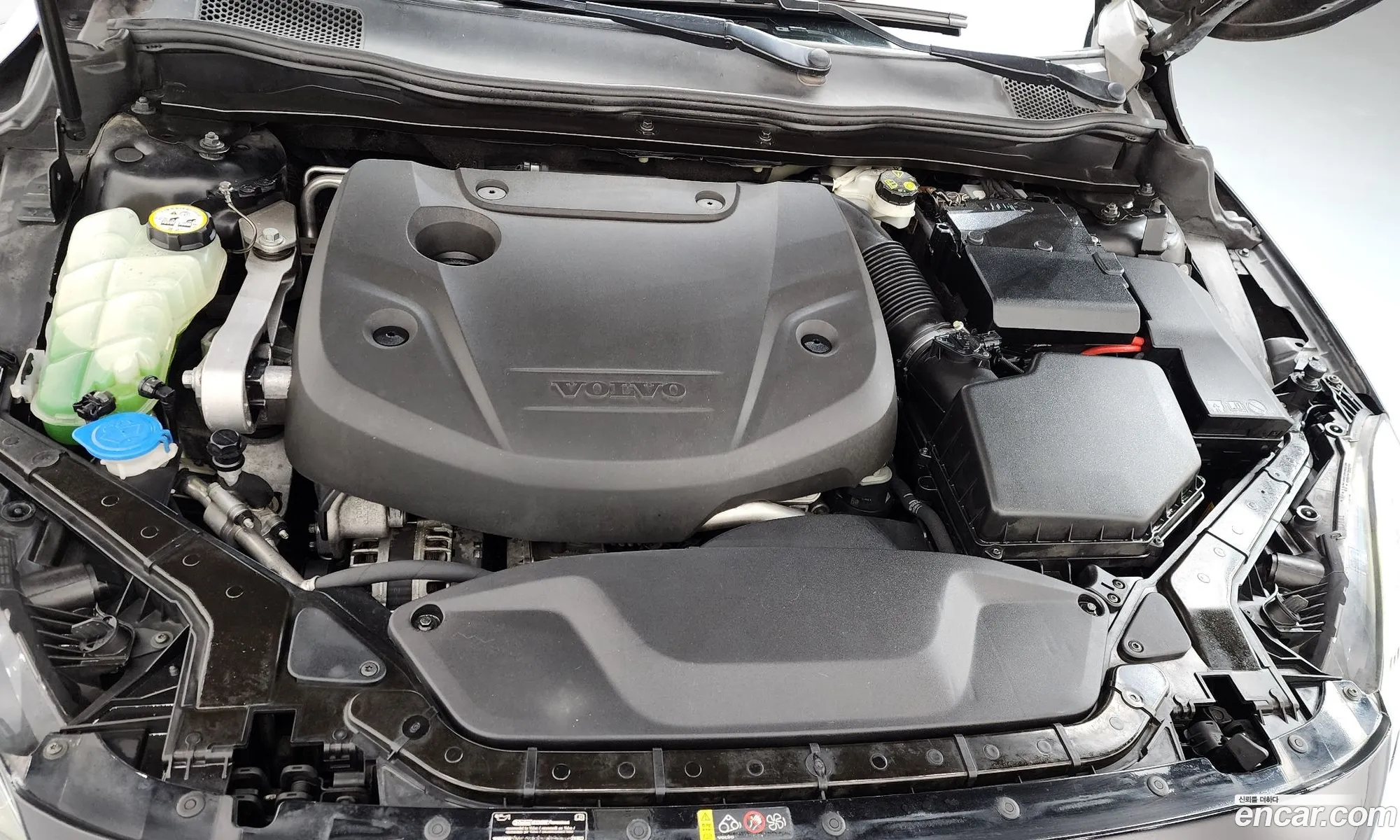 Volvo V40 2016 — 5