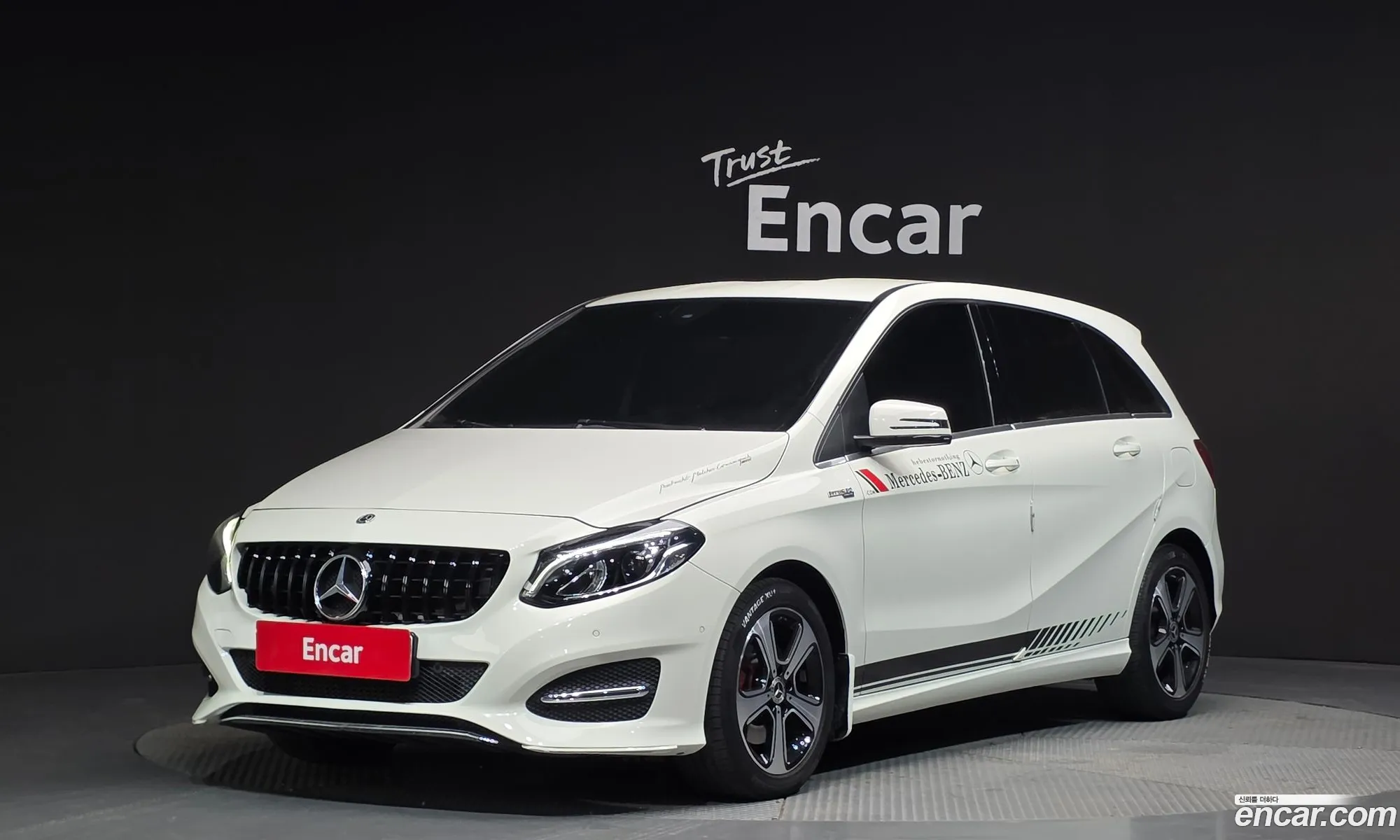 Mercedes-Benz B-Class W246 2018 WDDMH4FB6JN242229 — 9