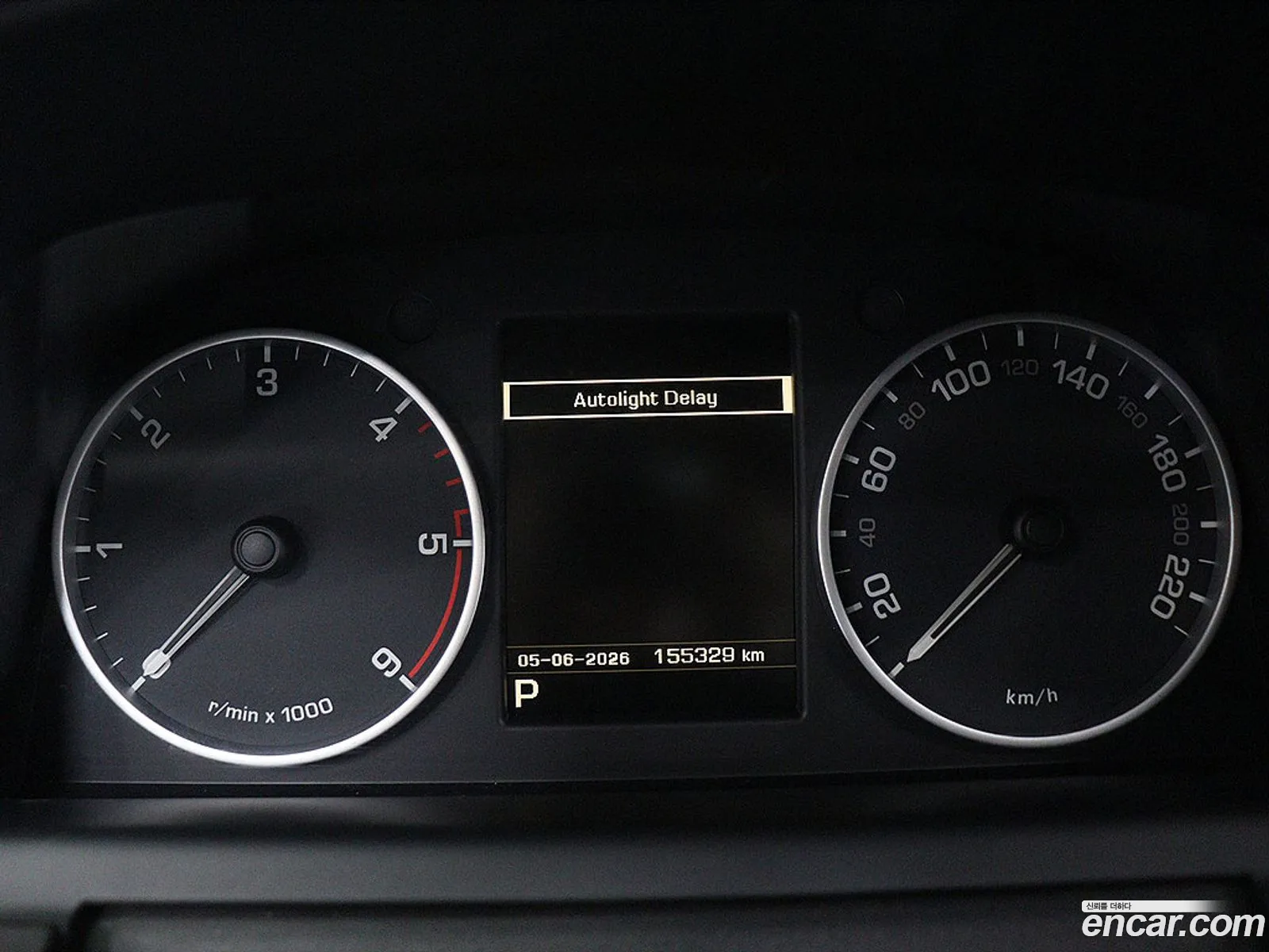 Land Rover Discovery 4 2014 — 2