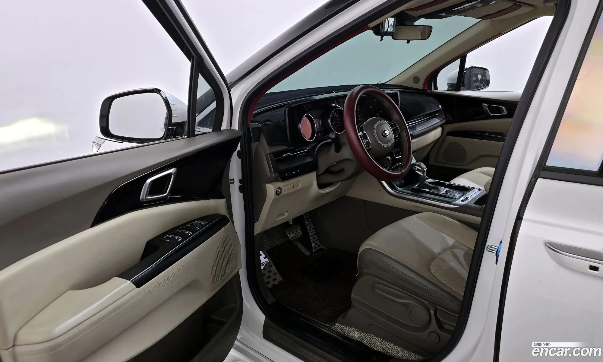 Kia Carnival 2021 — 16