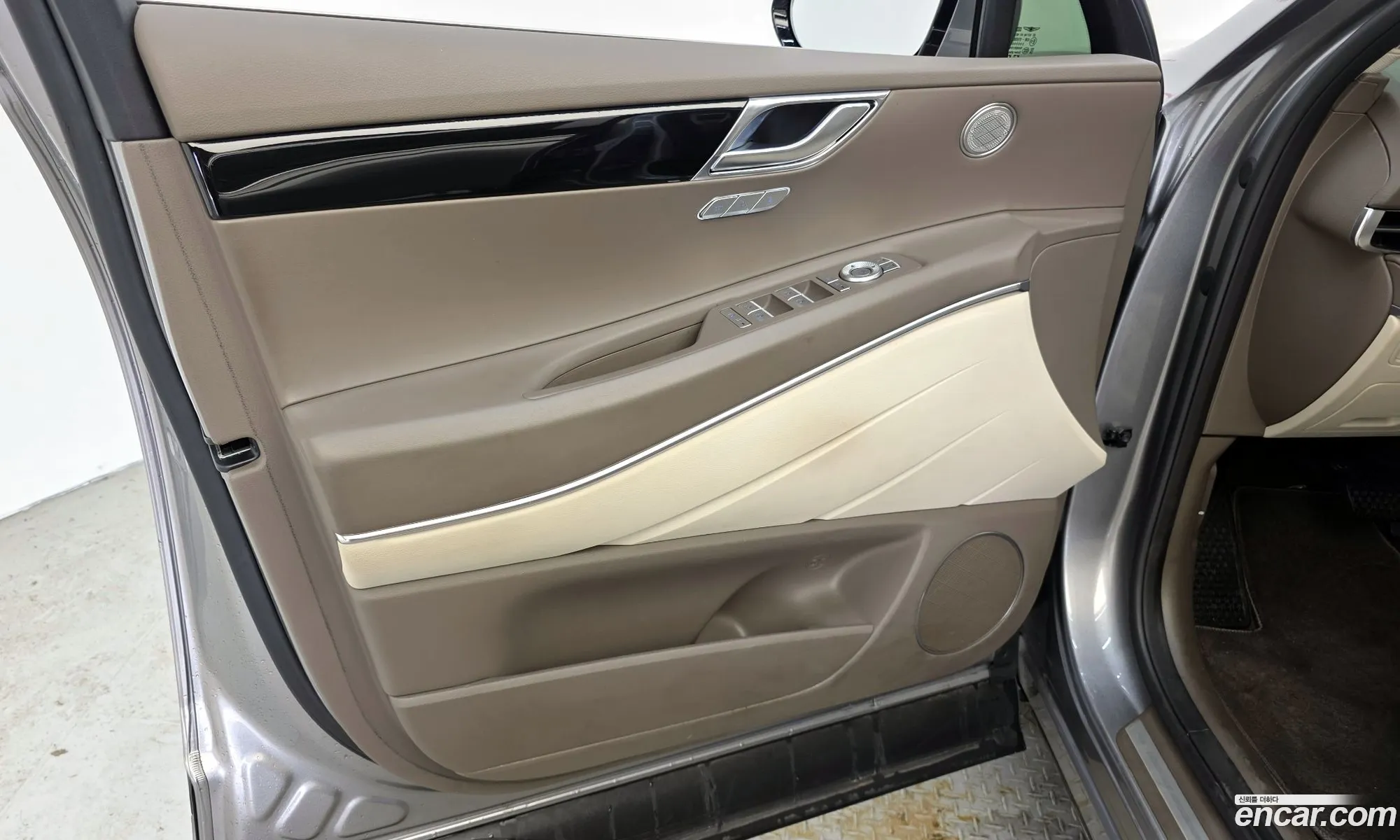 Genesis GV80 2022 — 24