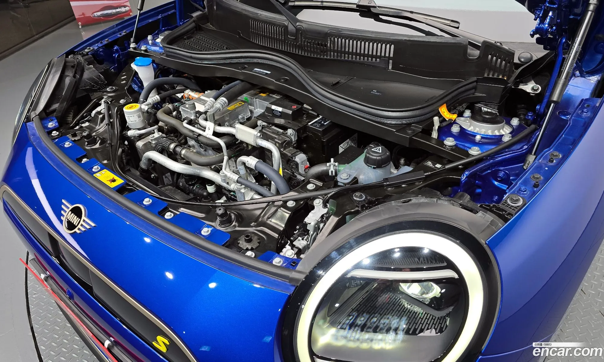 Mini Cooper Electric 2024 WMW21GC00RTA25874 — 13