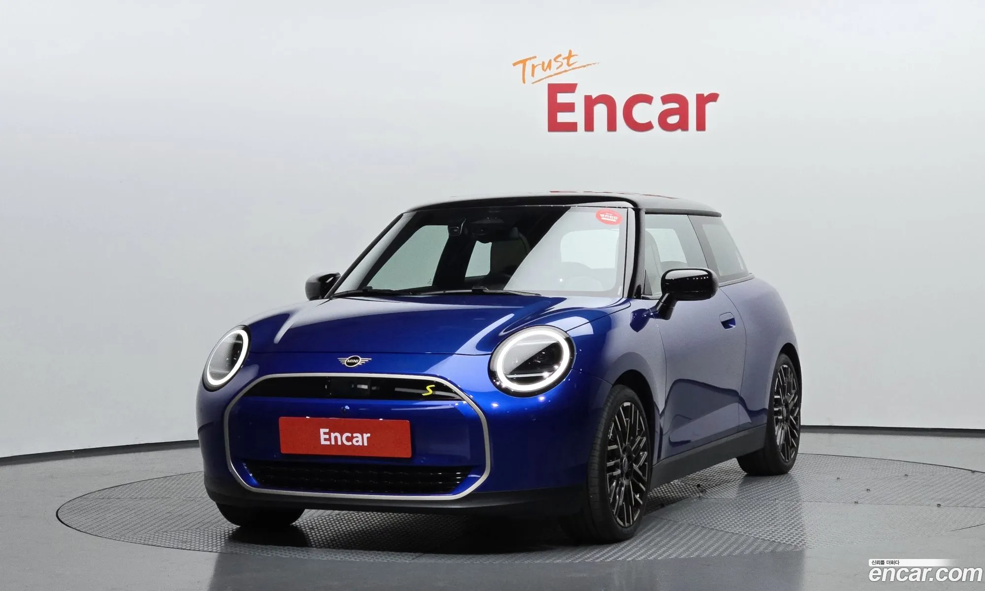 Mini Cooper Electric 2024 WMW21GC00RTA25874 — 6